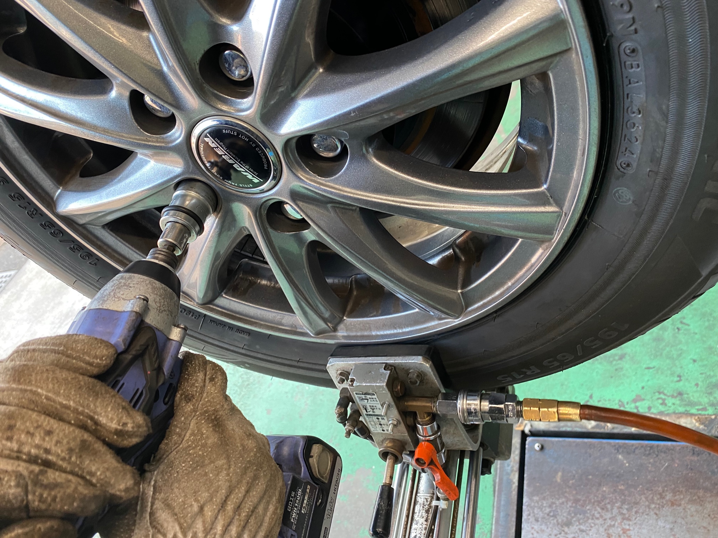 　　ブリヂストン　タイヤ館下松　タイヤ交換　アルミホイール　オイル交換　バッテリー交換　ワイパー交換　エアコンフィルター交換　アライメント調整　国産車　輸入車　下松市　周南市　徳山　柳井　熊毛　光　玖珂　周東　　