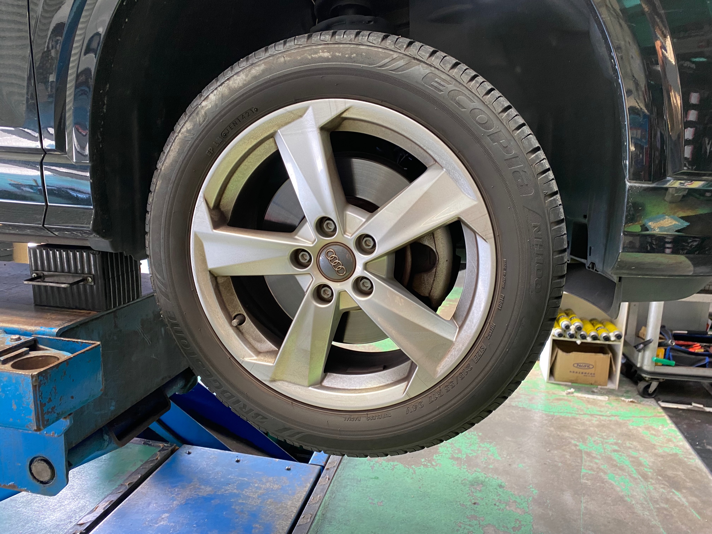 　　ブリヂストン　タイヤ館下松　タイヤ交換　アルミホイール　オイル交換　バッテリー交換　ワイパー交換　エアコンフィルター交換　アライメント調整　国産車　輸入車　下松市　周南市　徳山　柳井　熊毛　光　玖珂　周東　　