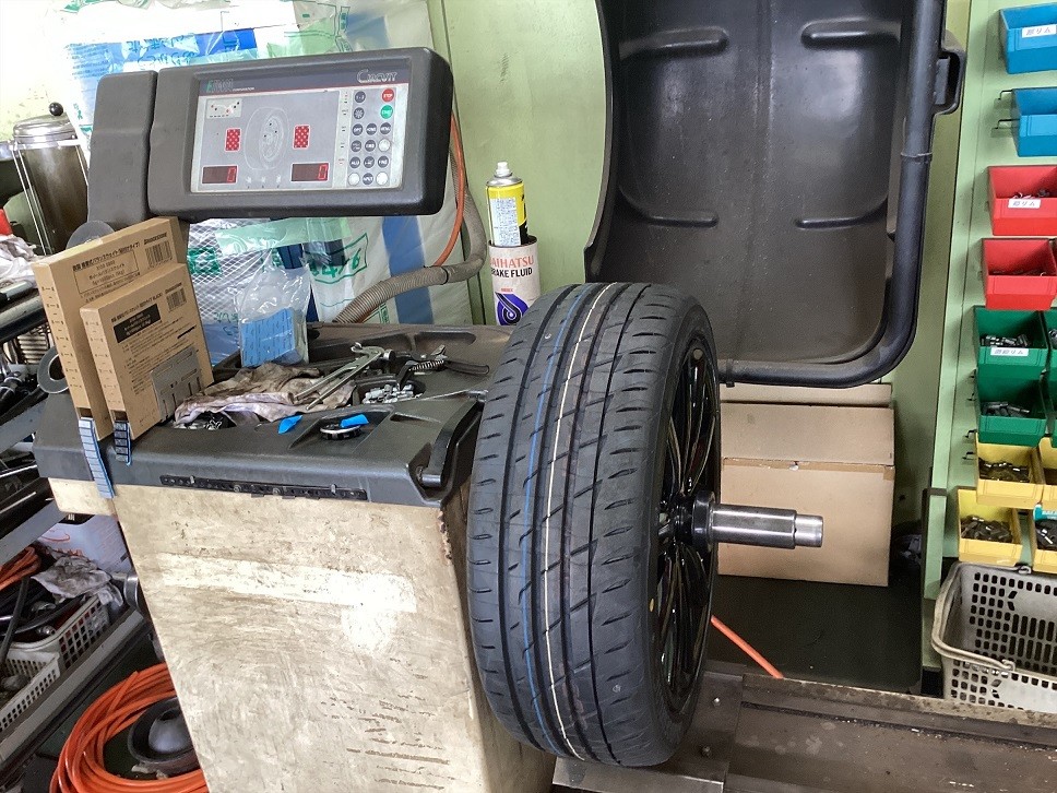 タイヤ購入　タイヤ交換　バランス