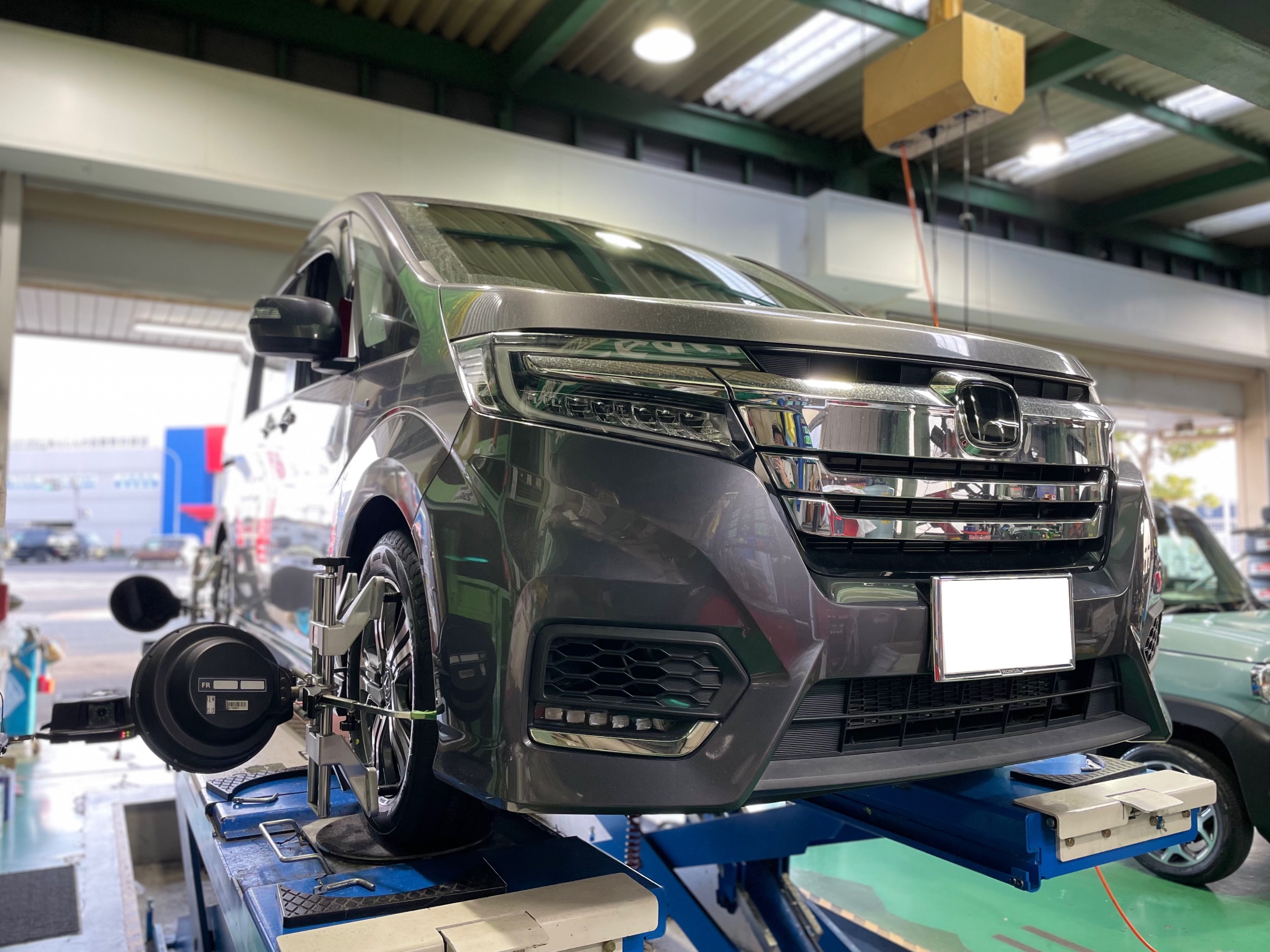 タイヤ館加古川 ホンダ ステップワゴン スパーダ RP5　アライメント調整