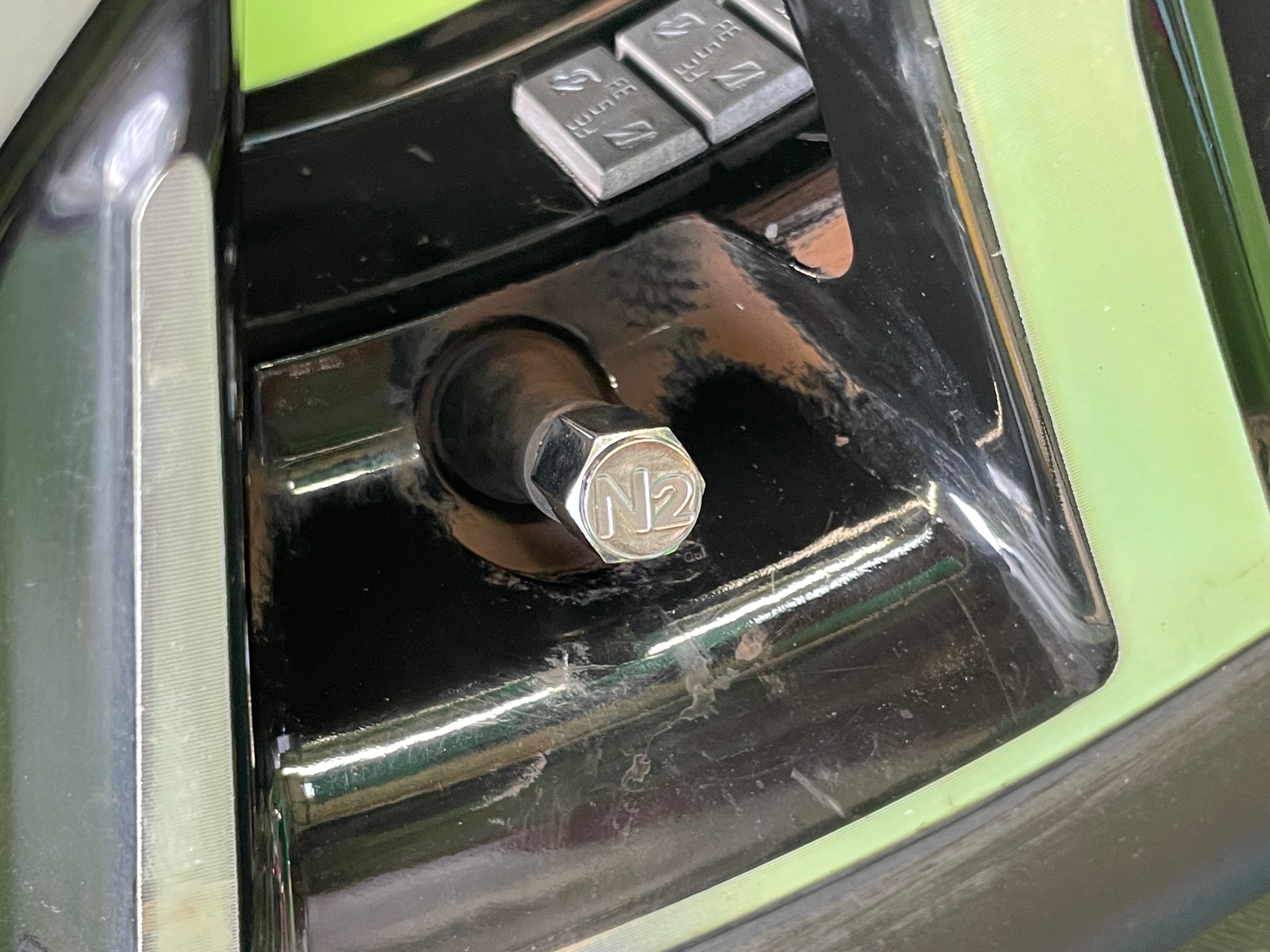 タイヤ館土山 ダイハツ タントカスタム LA600S　タイヤ交換 窒素ガス充填