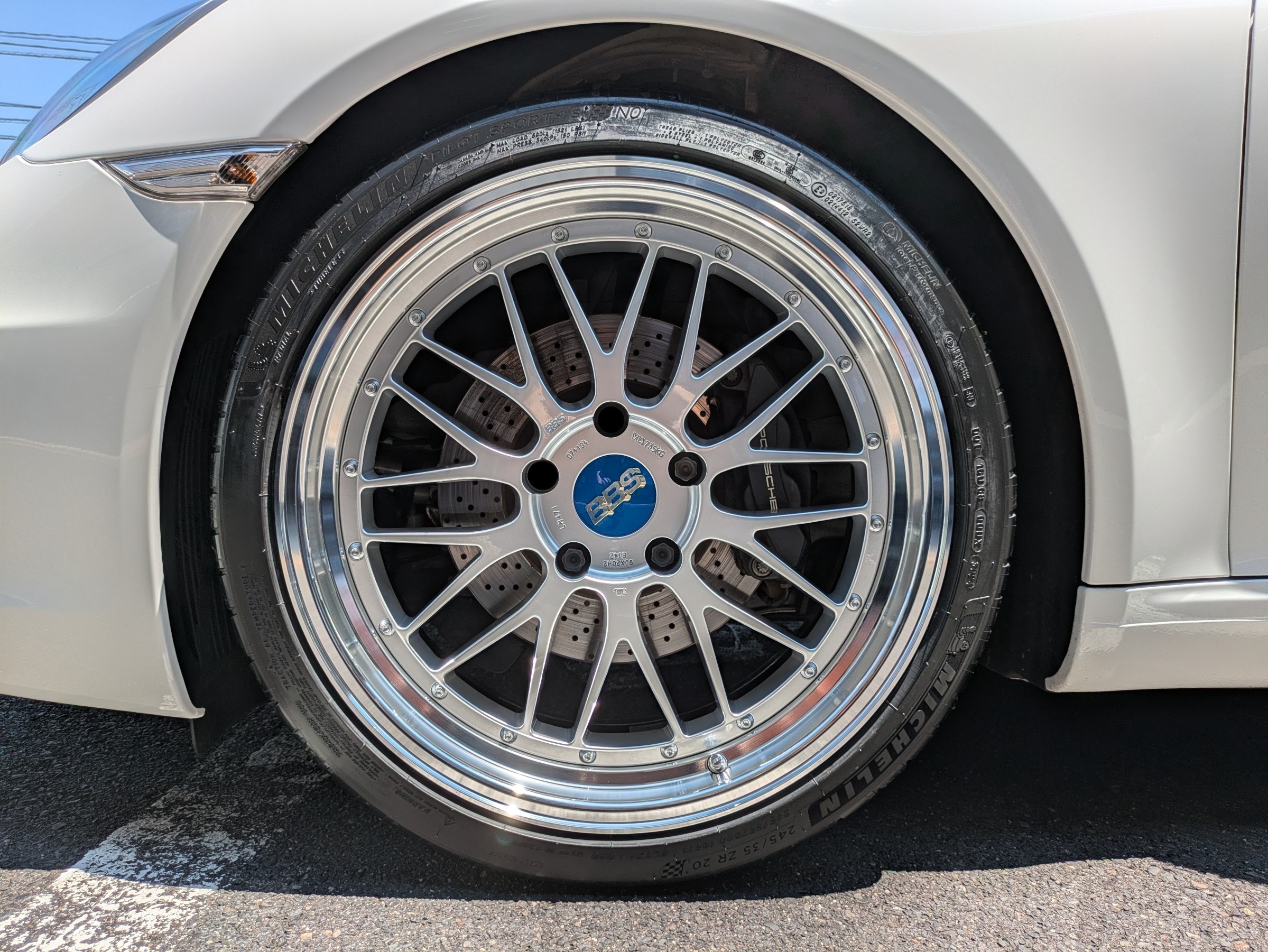 PORSCHE × BBS LM | 店舗おススメ情報 | タイヤ館 松江南（島根県）