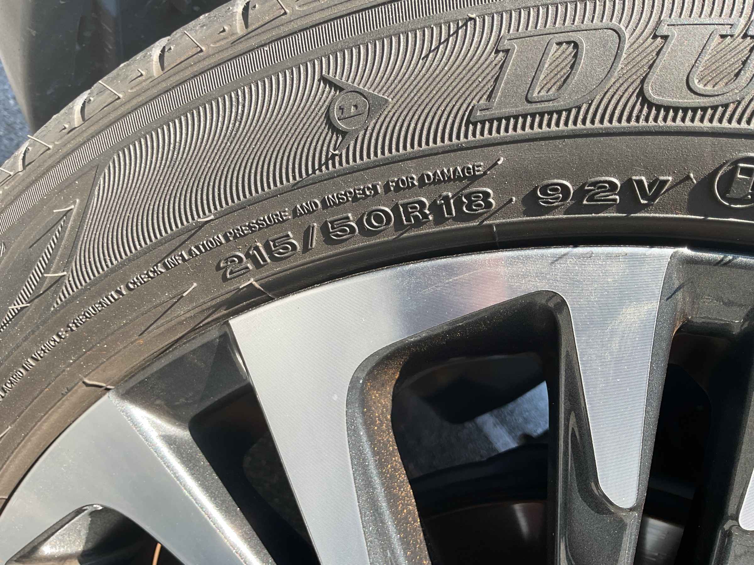 タイヤ交換　タイヤ館三原