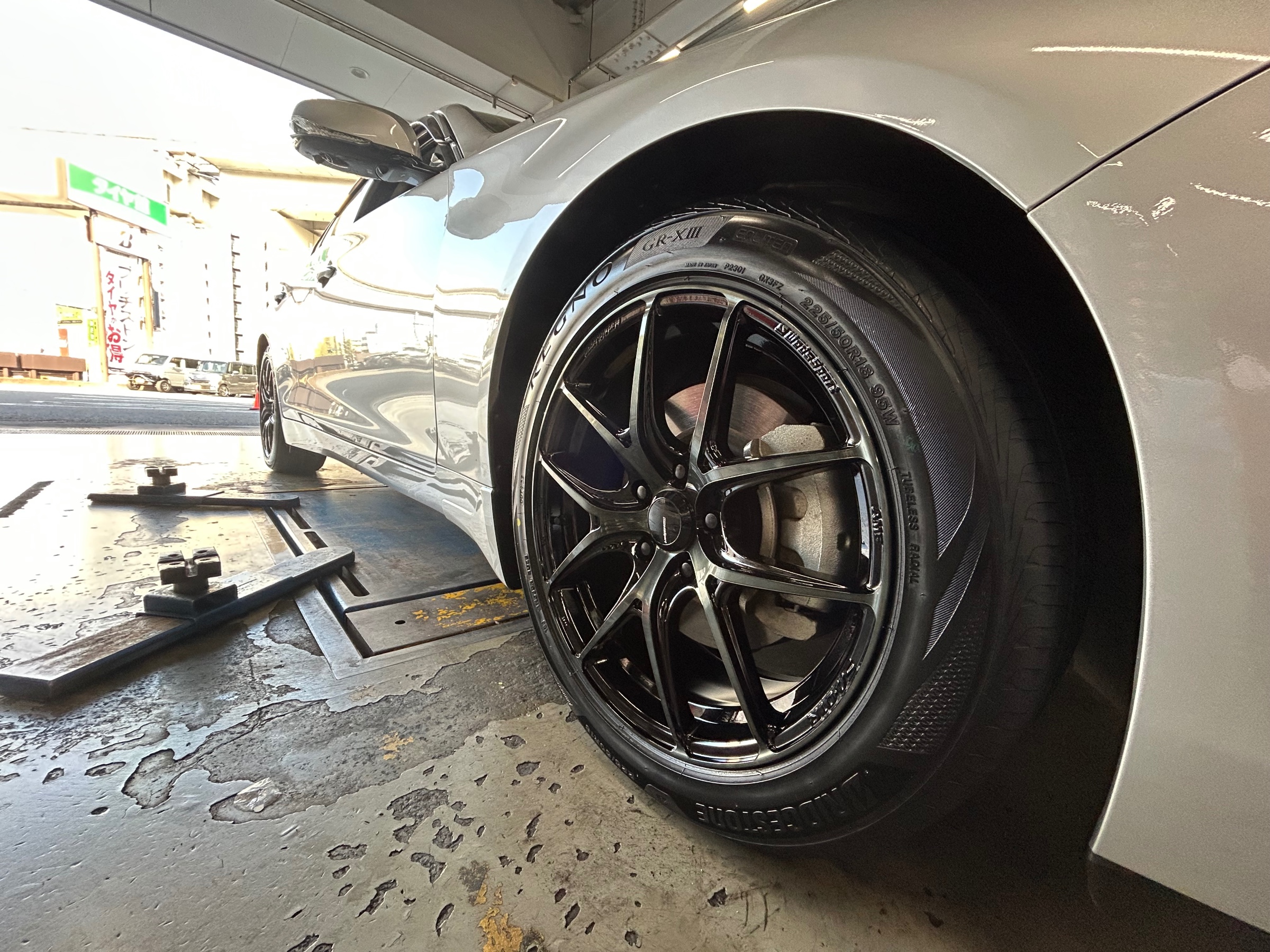 さ*と様 スカイライン　ホイールタイヤセット　V37 良好品】ニッサン V37 スカイライン 400R 純正 19in 8.5J+50