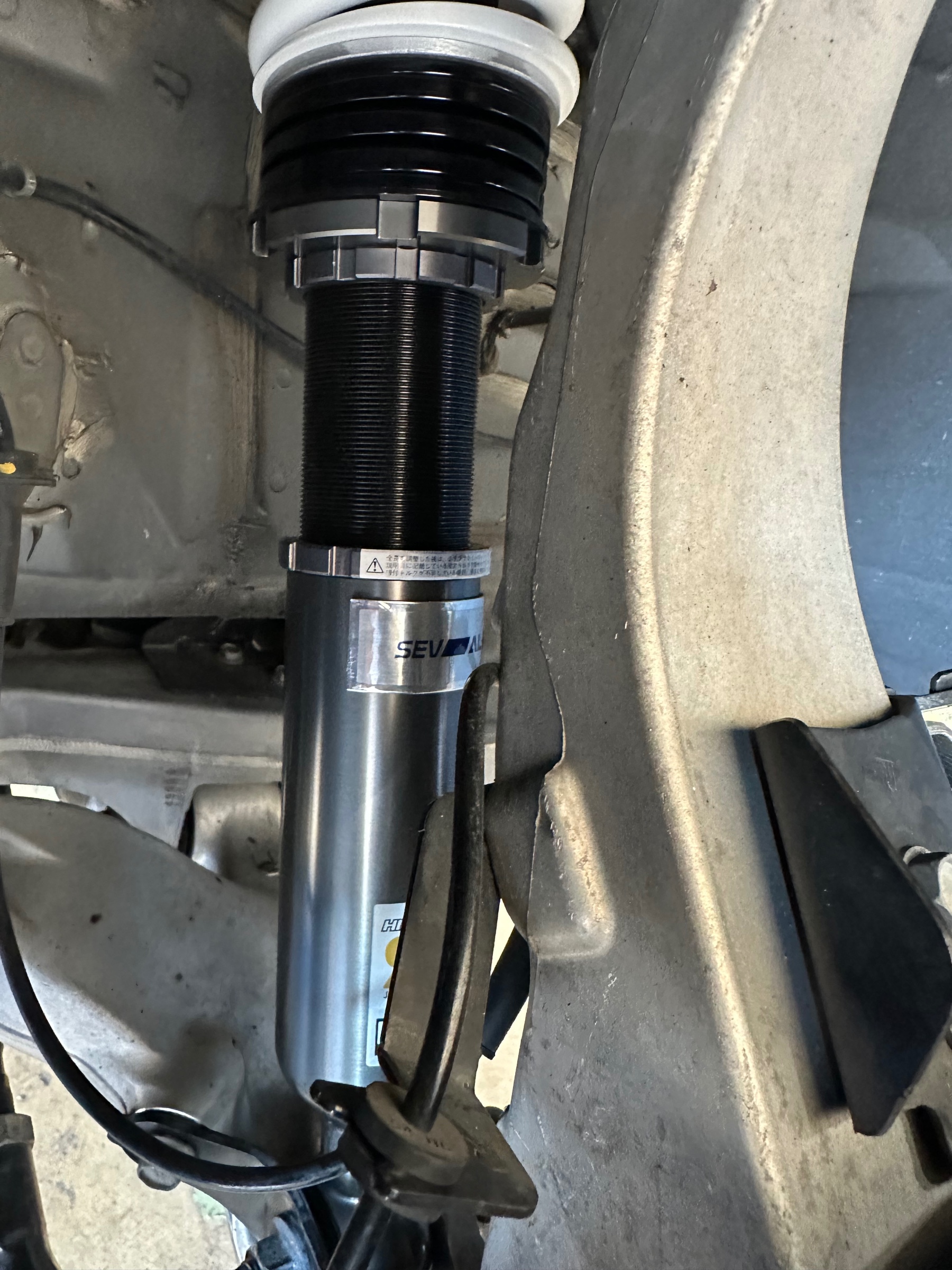 ハイディー様 日産 フェアレディZ 車高調取り付け HKS ハイパーマックスS