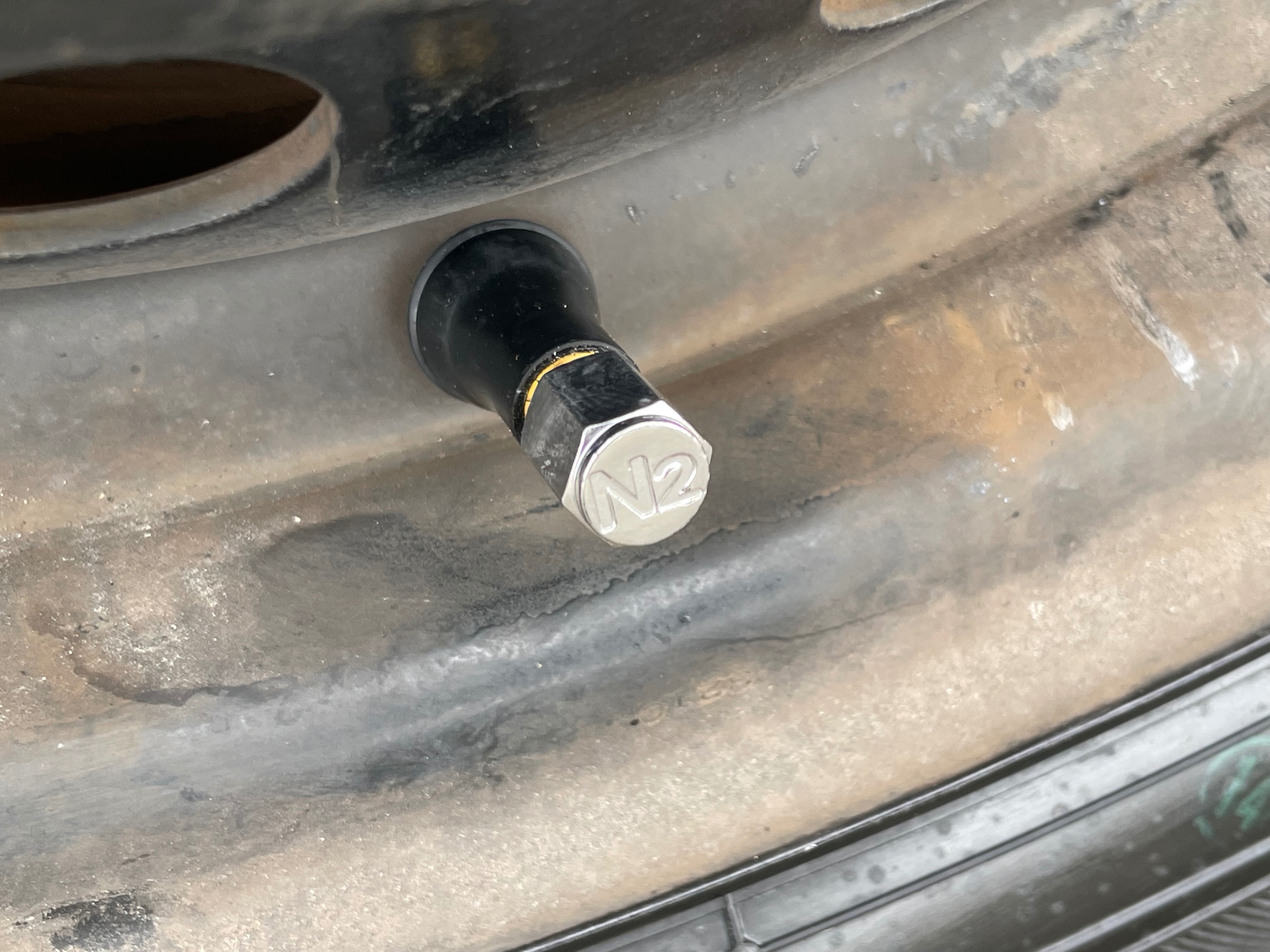 タイヤ館加古川 トヨタ ラクティス NCP100　タイヤ交換