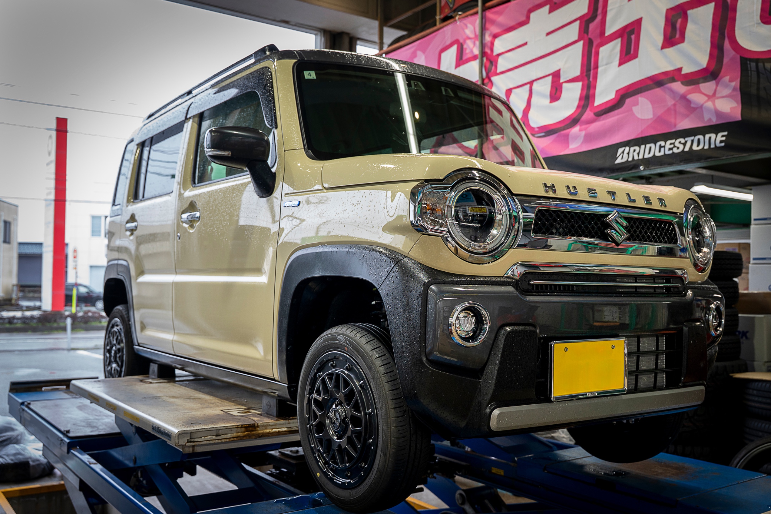 スズキ ハスラーに【MID NITRO POWER M29 STINGER 】 | 店舗お