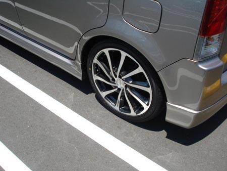 bBにロクサーニ17インチ装着!!!!! | 店舗おススメ情報 | タイヤ館