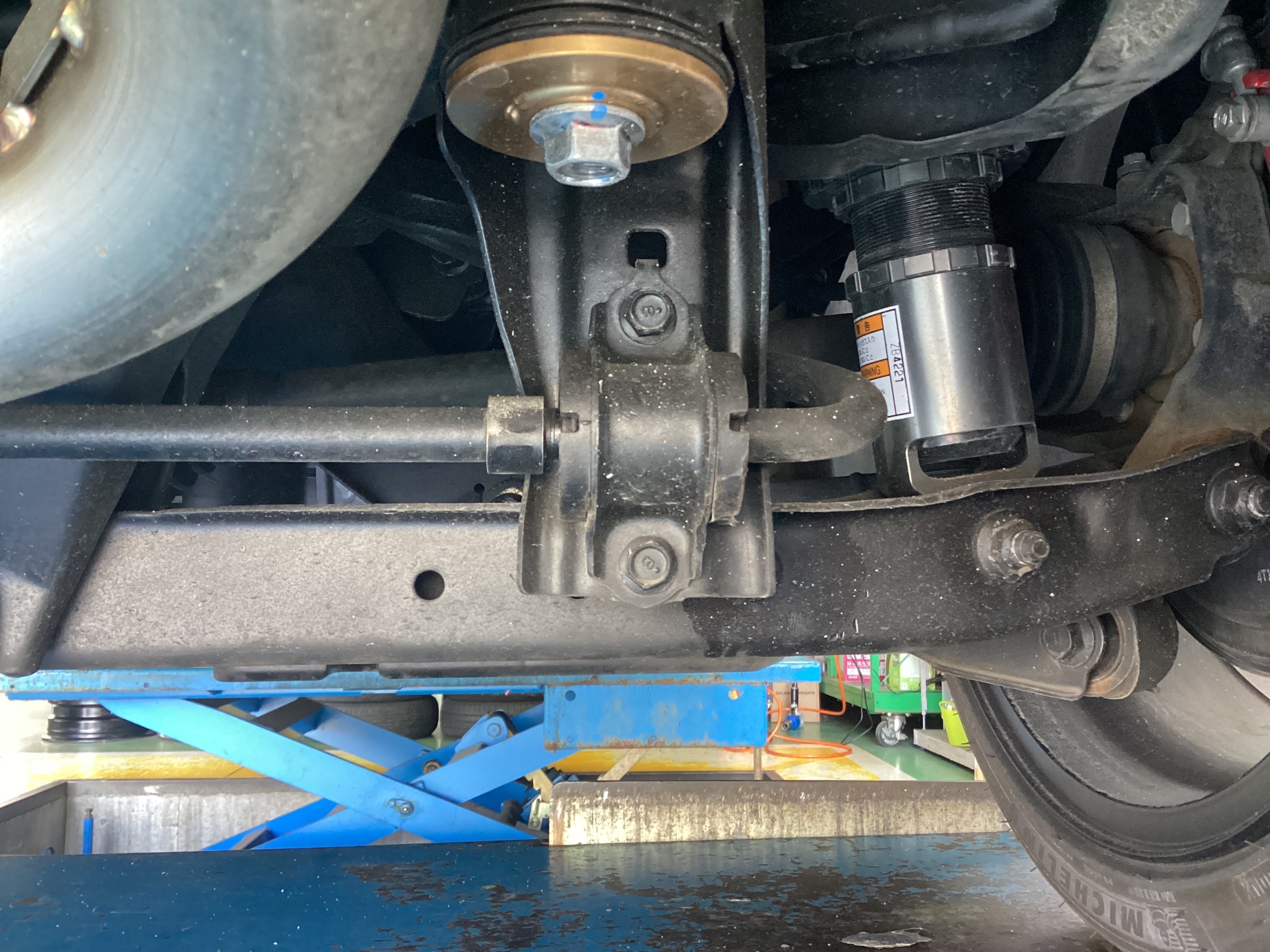 GR86 サスペンション スタビ付き 低走行 GR86 SACHS ZF アブソーバー ZFダンパー スタビリンク付