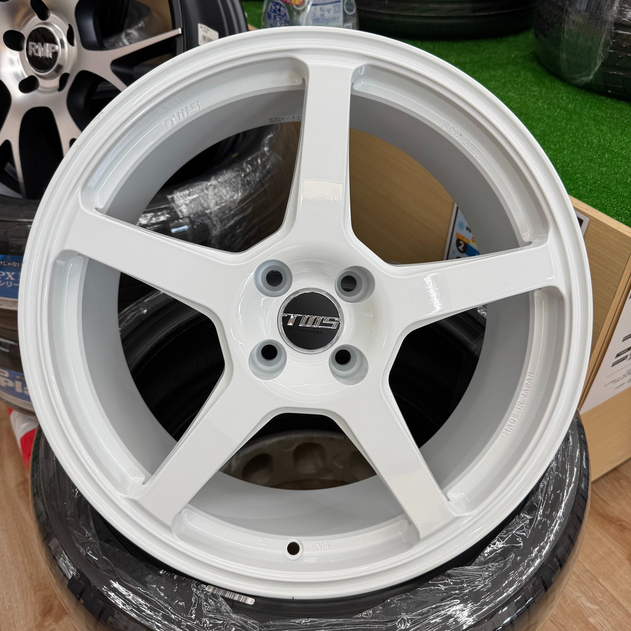 TWS 新商品紹介 （405S エクスリート・405エス スポーツ モノ