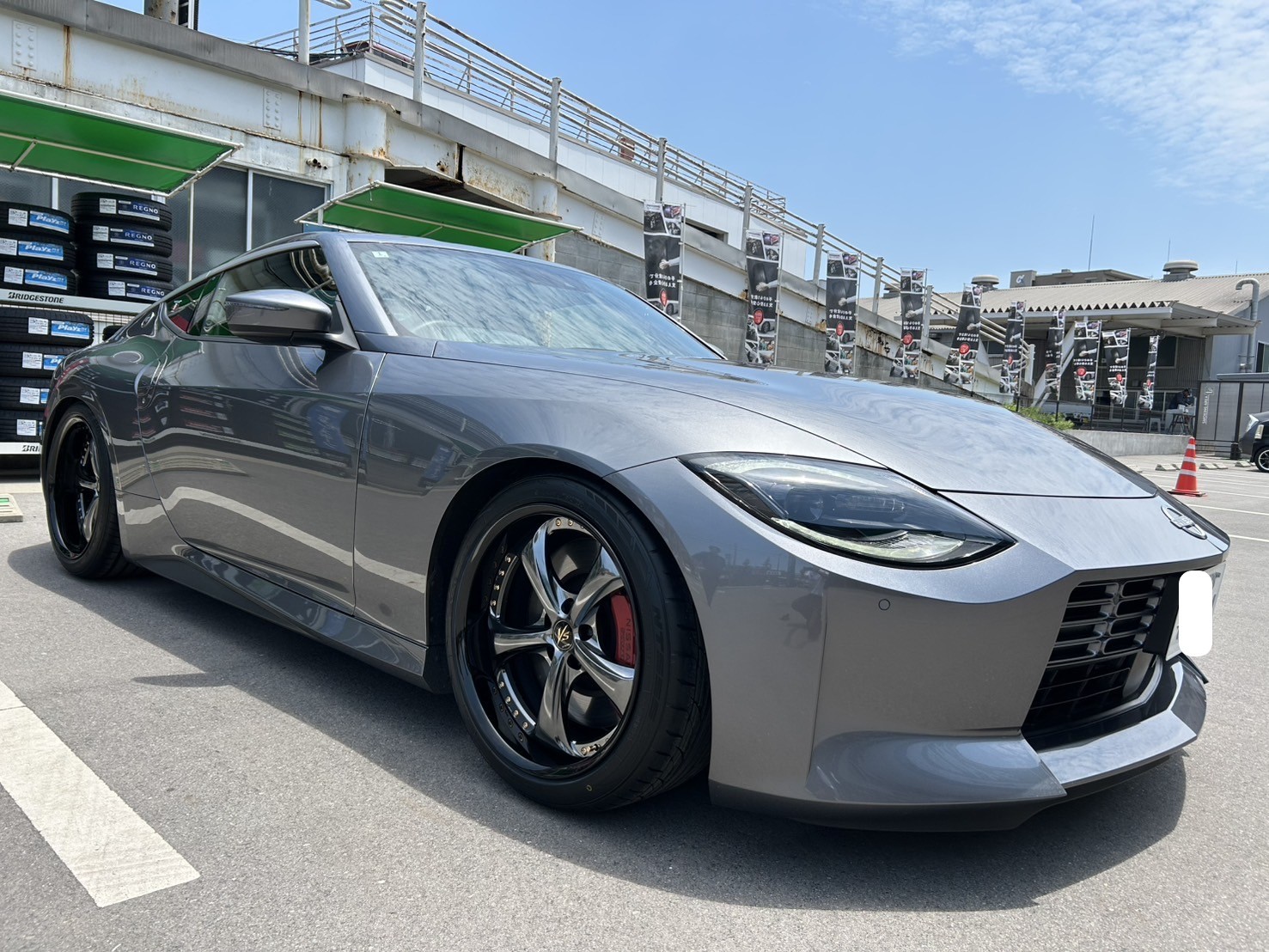 BRIDGESTONE - Tsuma-  8さん専用です！ RZ34 WORK 唯一無二 新生「VS KF♯」 | 店舗おススメ情報