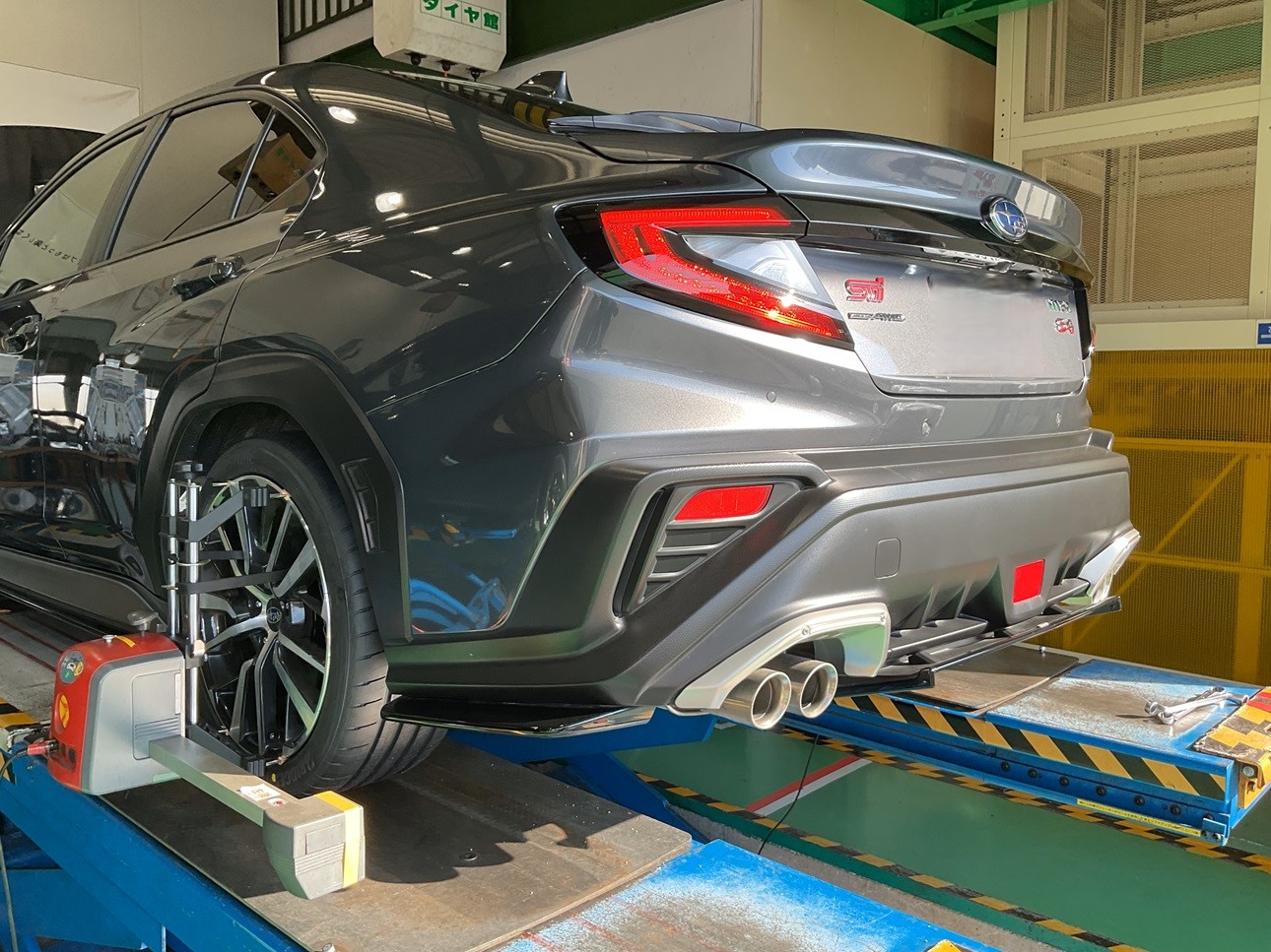 サリダ様リクエスト３点 スバル：WRX S4＞ポテンザS007Aにタイヤ交換