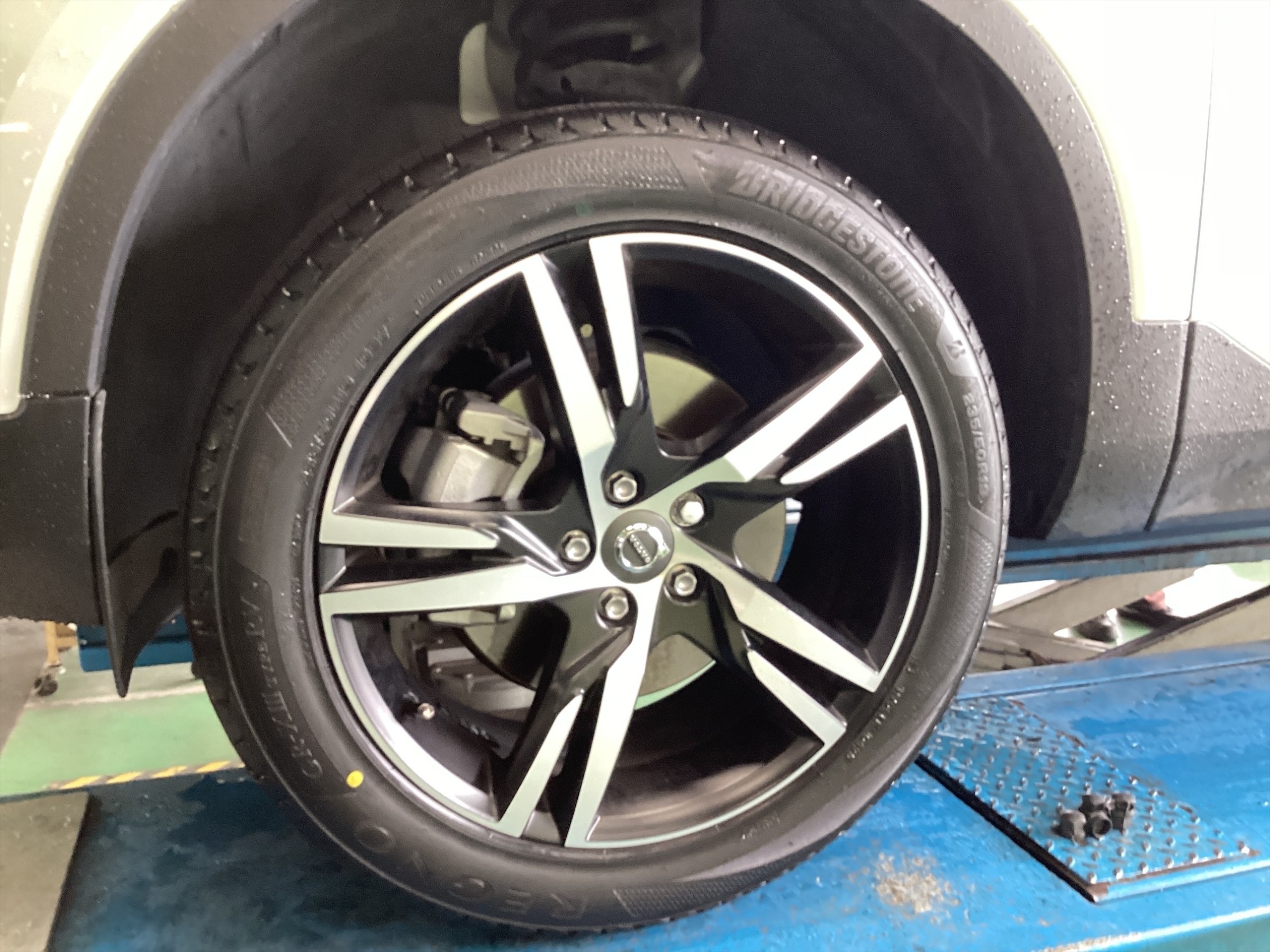 タイヤ購入　タイヤ交換　輸入車