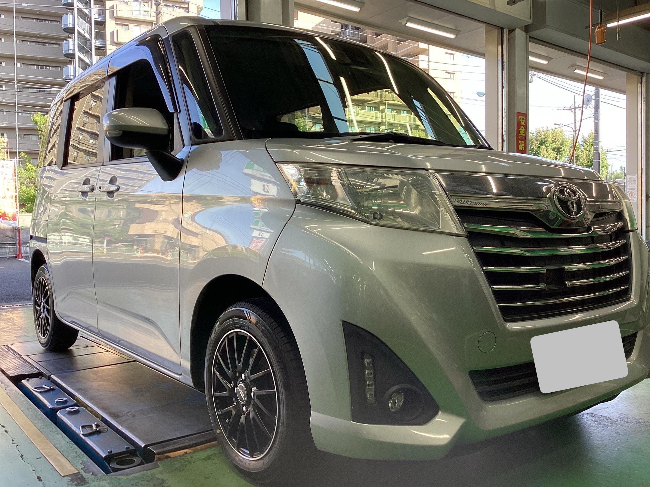 ルーミーに5.5j14インチオフセット43のタイヤホイ』 トヨタ