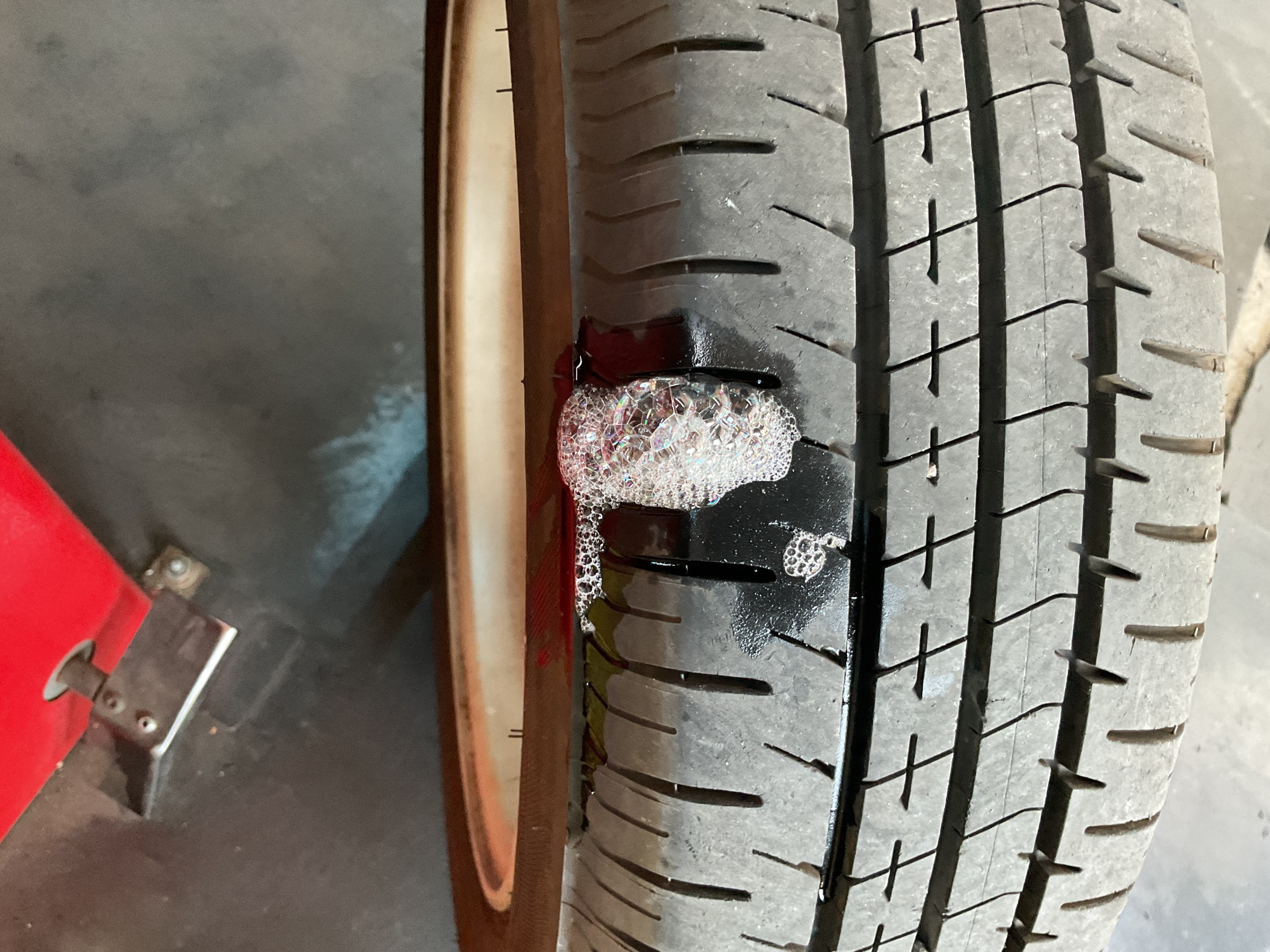 タイヤ交換　タイヤ館三原