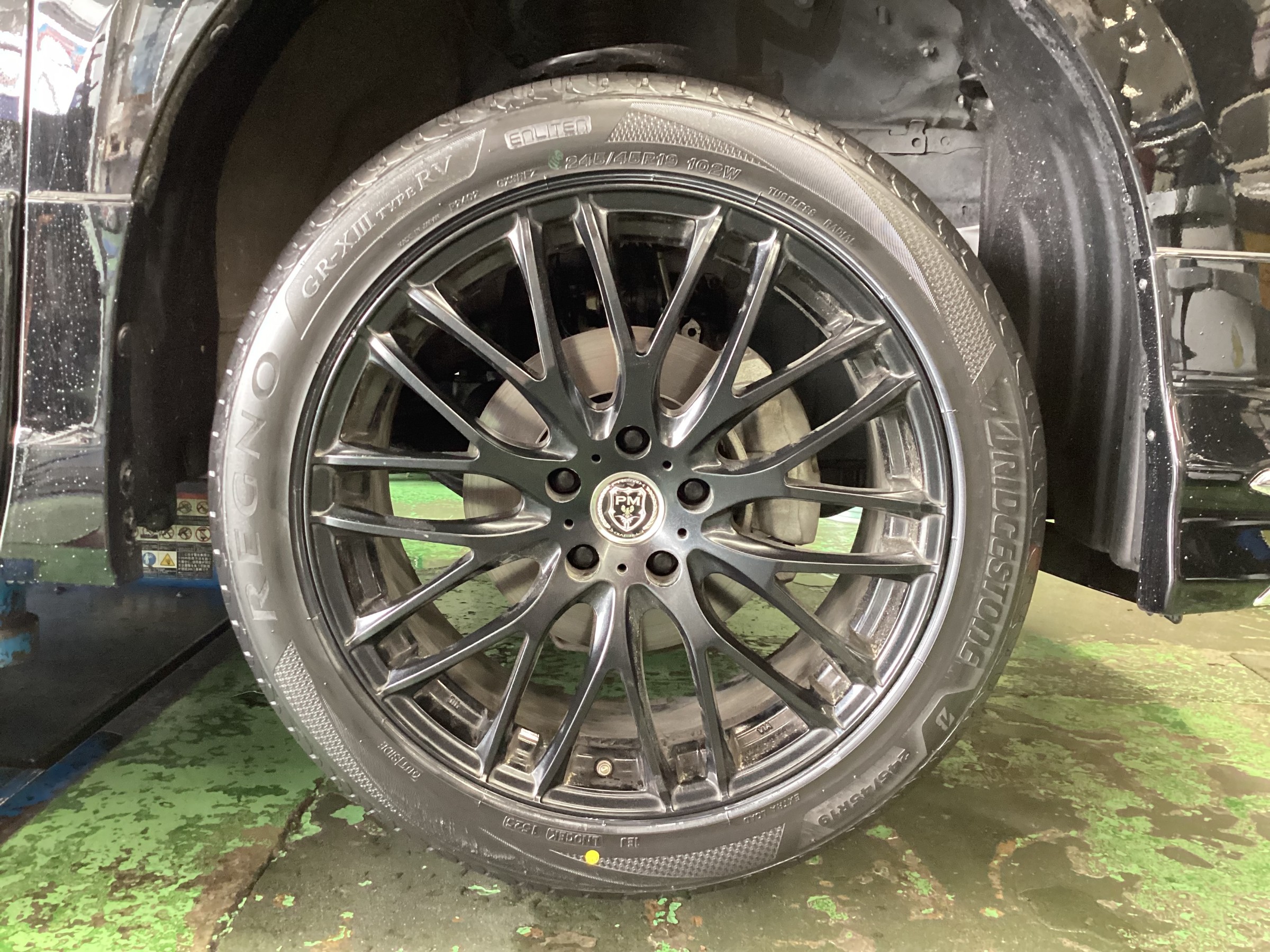 トヨタ 30後期アルファード 最高級グレードREGNOお取り付け☆〗 | 店舗