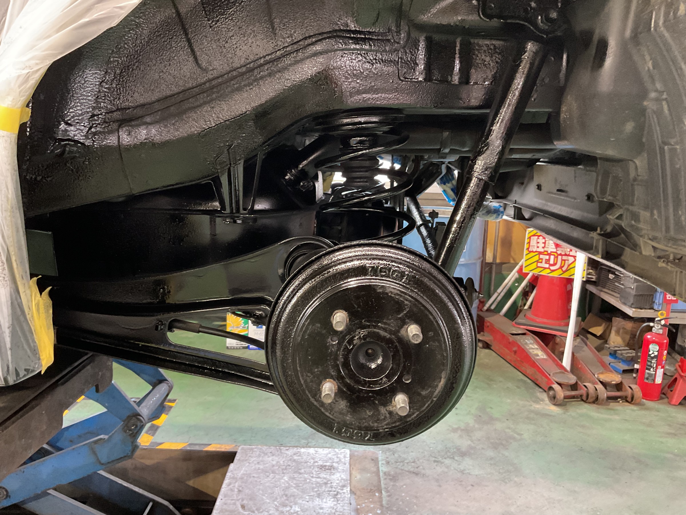 塗装後　左後タイヤハウス内