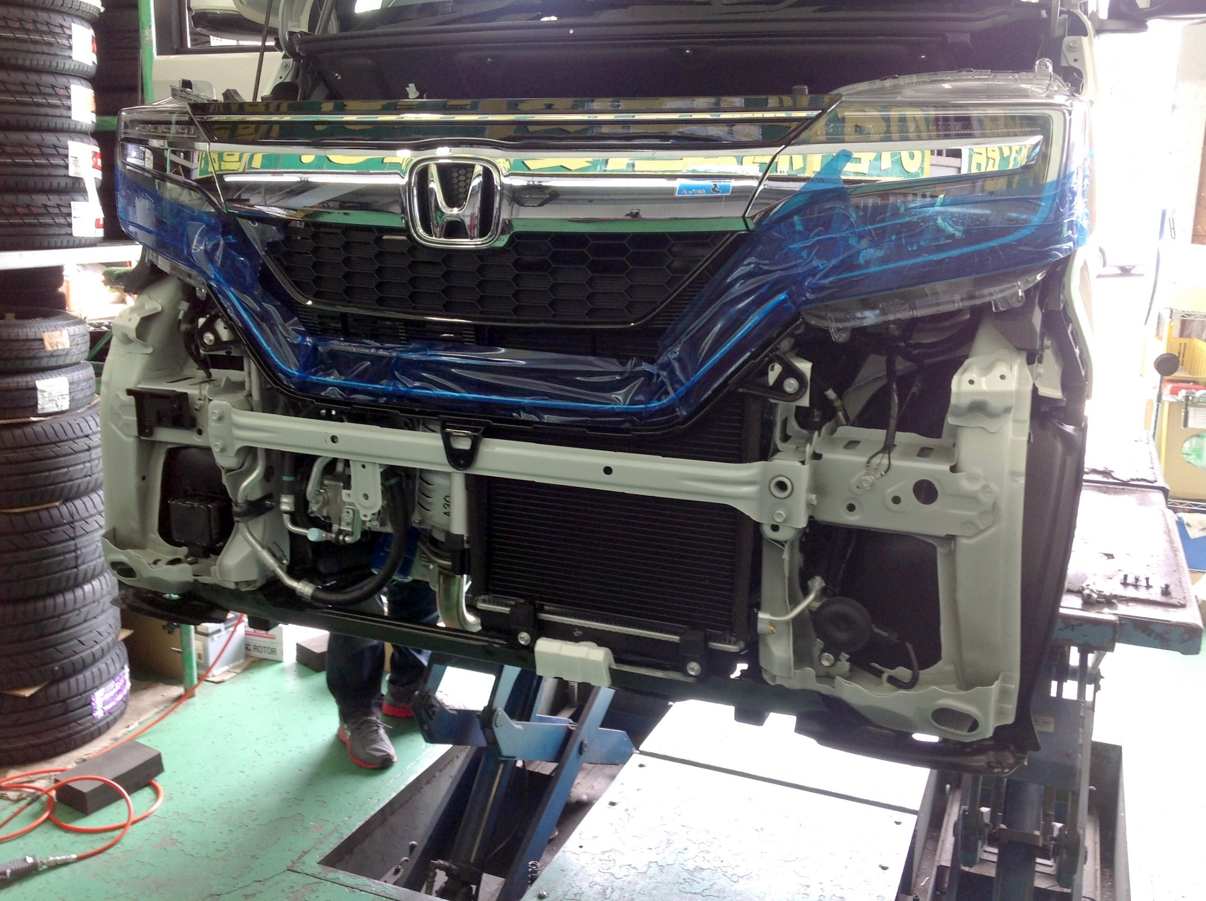 N Boxカスタムを納車３０分でバンパー外し 定番の アレ を交換しました ホンダ N Boxカスタム その他 パーツ取付 各種用品取付 スタッフ日記 タイヤ館 草津 タイヤからはじまる トータルカーメンテナンス タイヤ館グループ