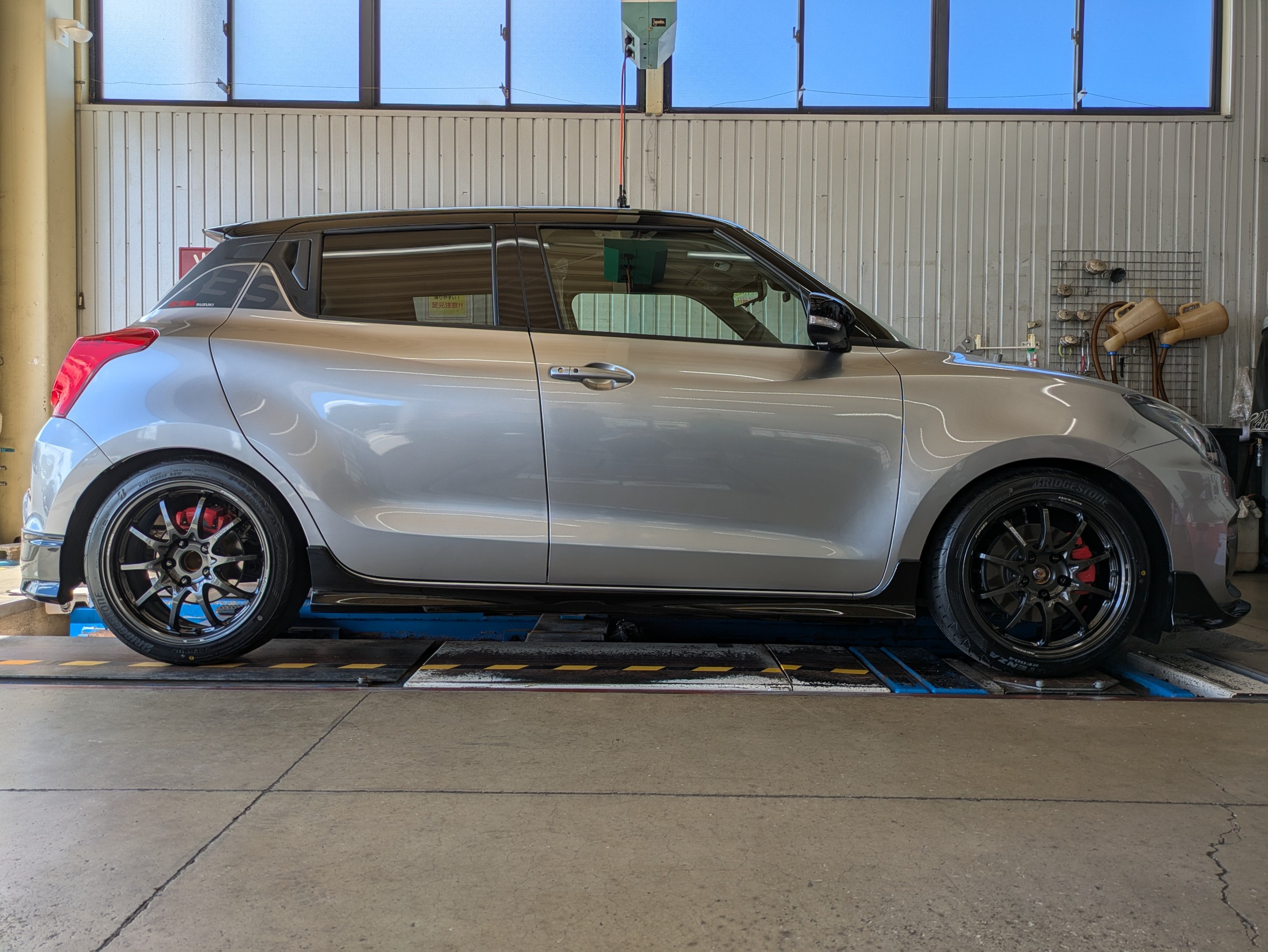 スイフトスポーツZC33S×ボルクCE28N-plus＆車高調セッティング