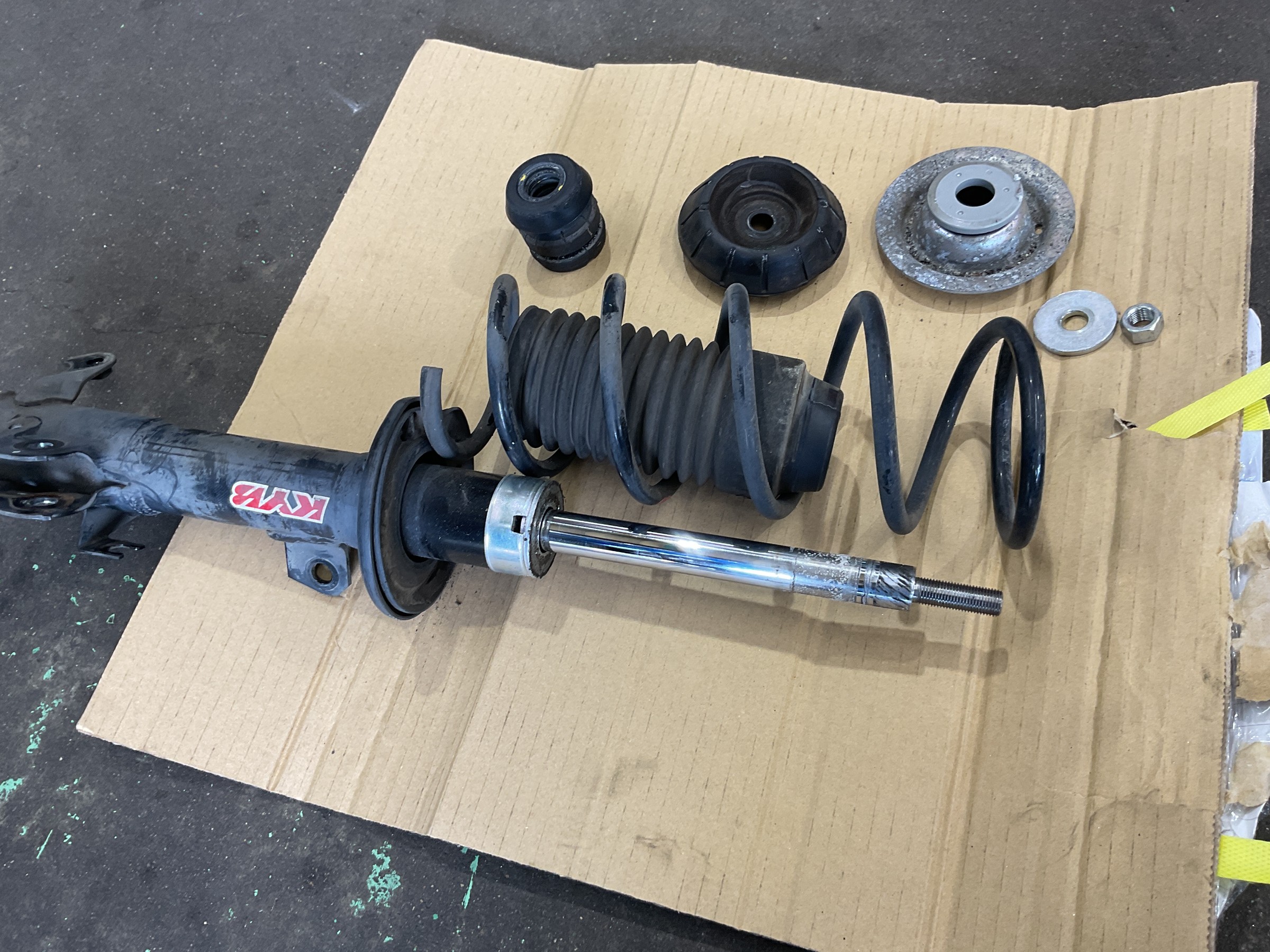 スズキHA36S型アルトターボRS、ダウンサス＋ショック