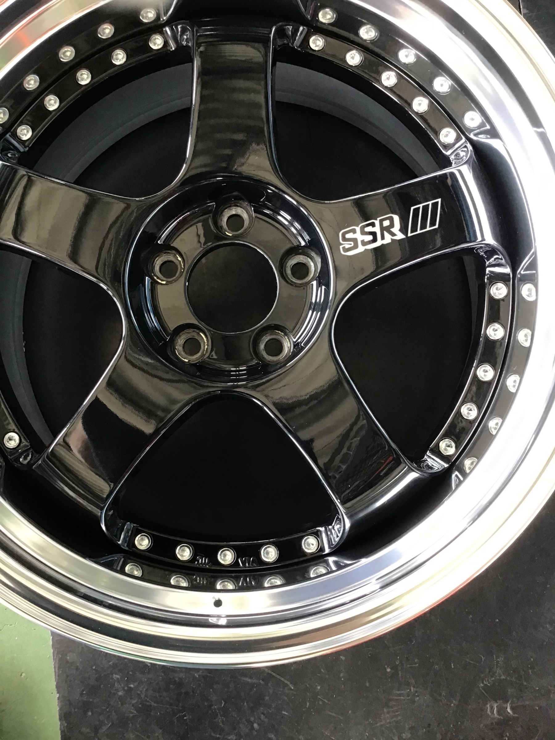 SSRのホイールリム交換 | 店舗おススメ情報 | タイヤ館 大田原