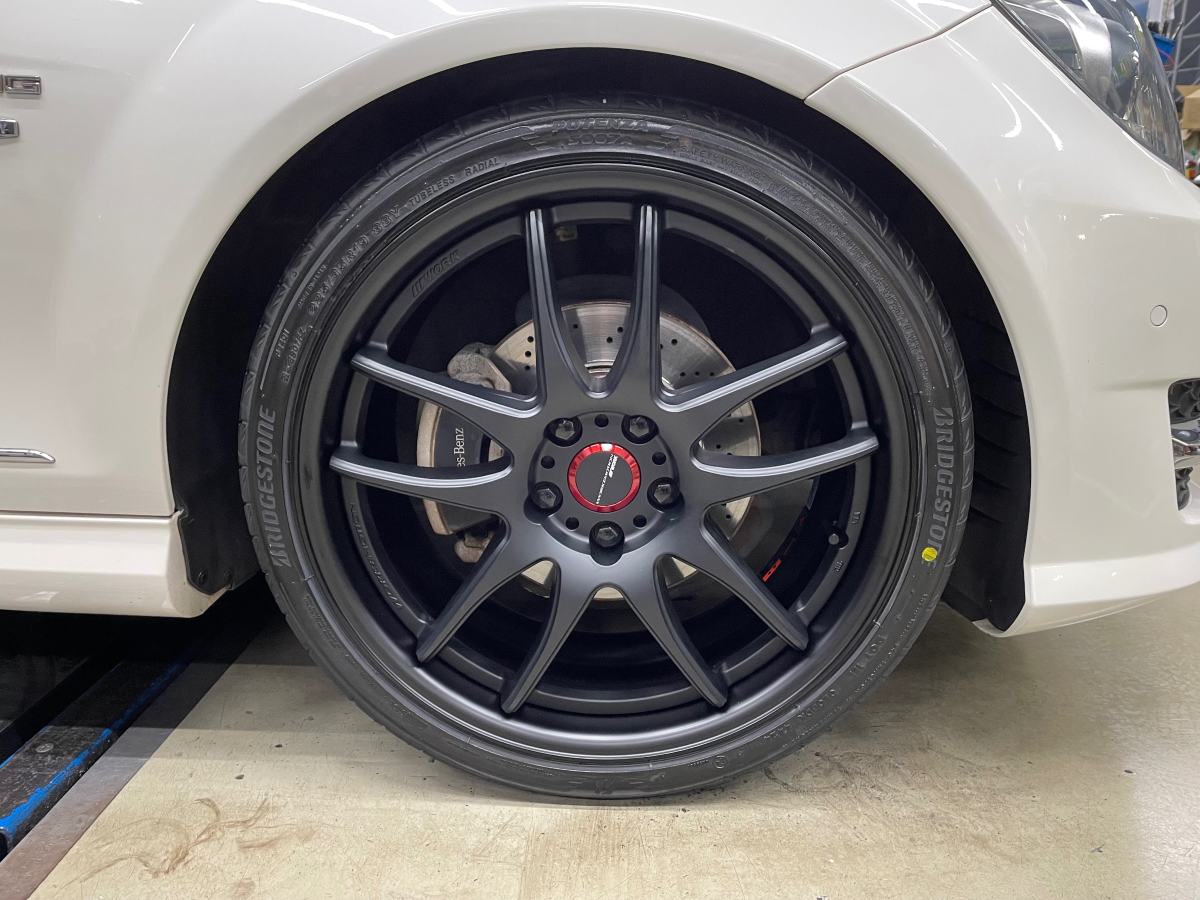 メルセデスベンツ Cクラス W204 ホイール交換 | 店舗おススメ