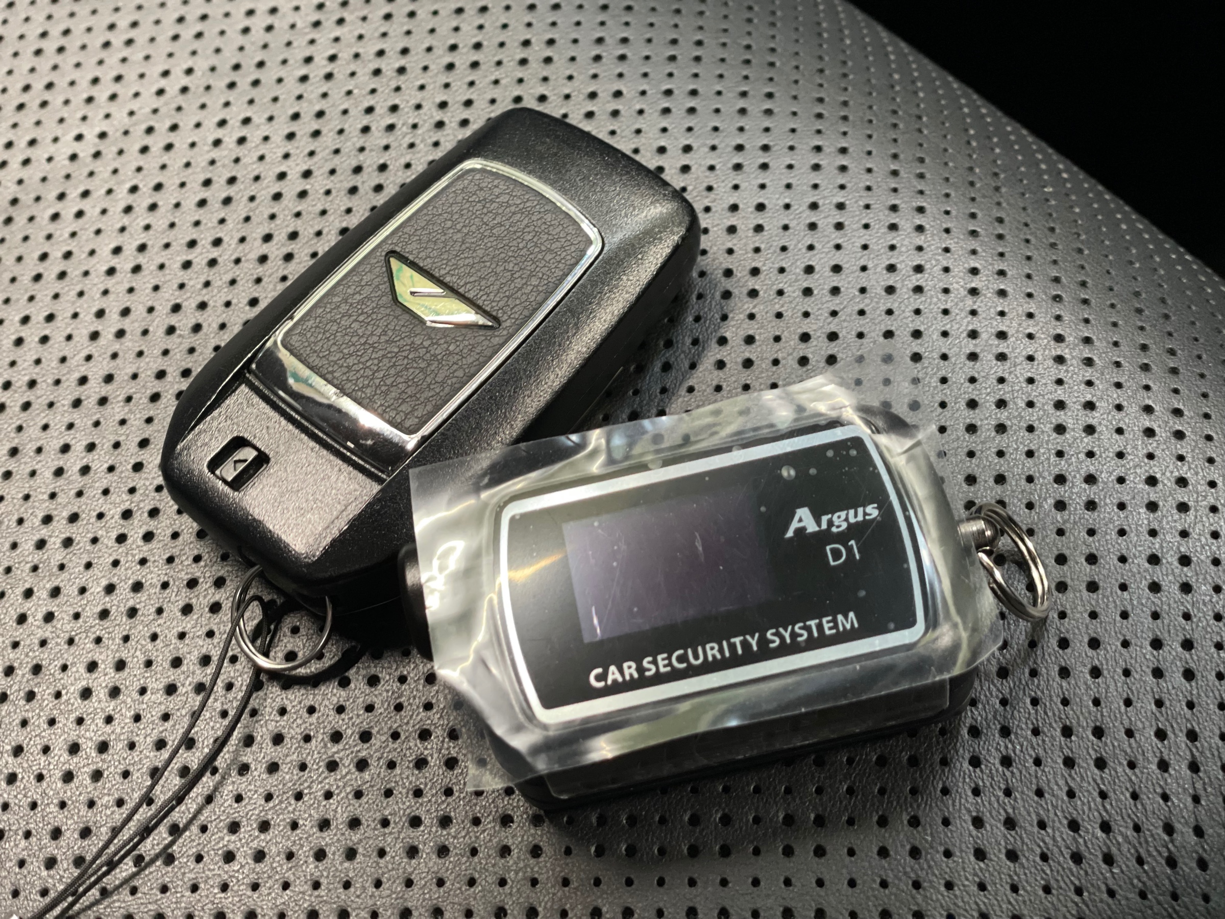 タイヤ館土山 トヨタ ヴェルファイア AAHH40W　セキュリティー取付 YUPITERU Argus D1 ユピテル アルゴス