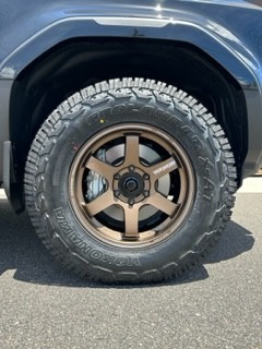 VOLKRACING TE37 SB 取付作業 / ランクル250 | 店舗おススメ情報