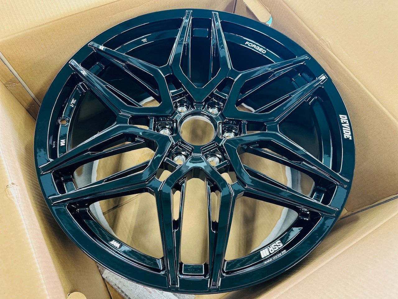 ランクル250 SSR ディバイド LG-F 22インチ 取付 | 店舗おススメ情報