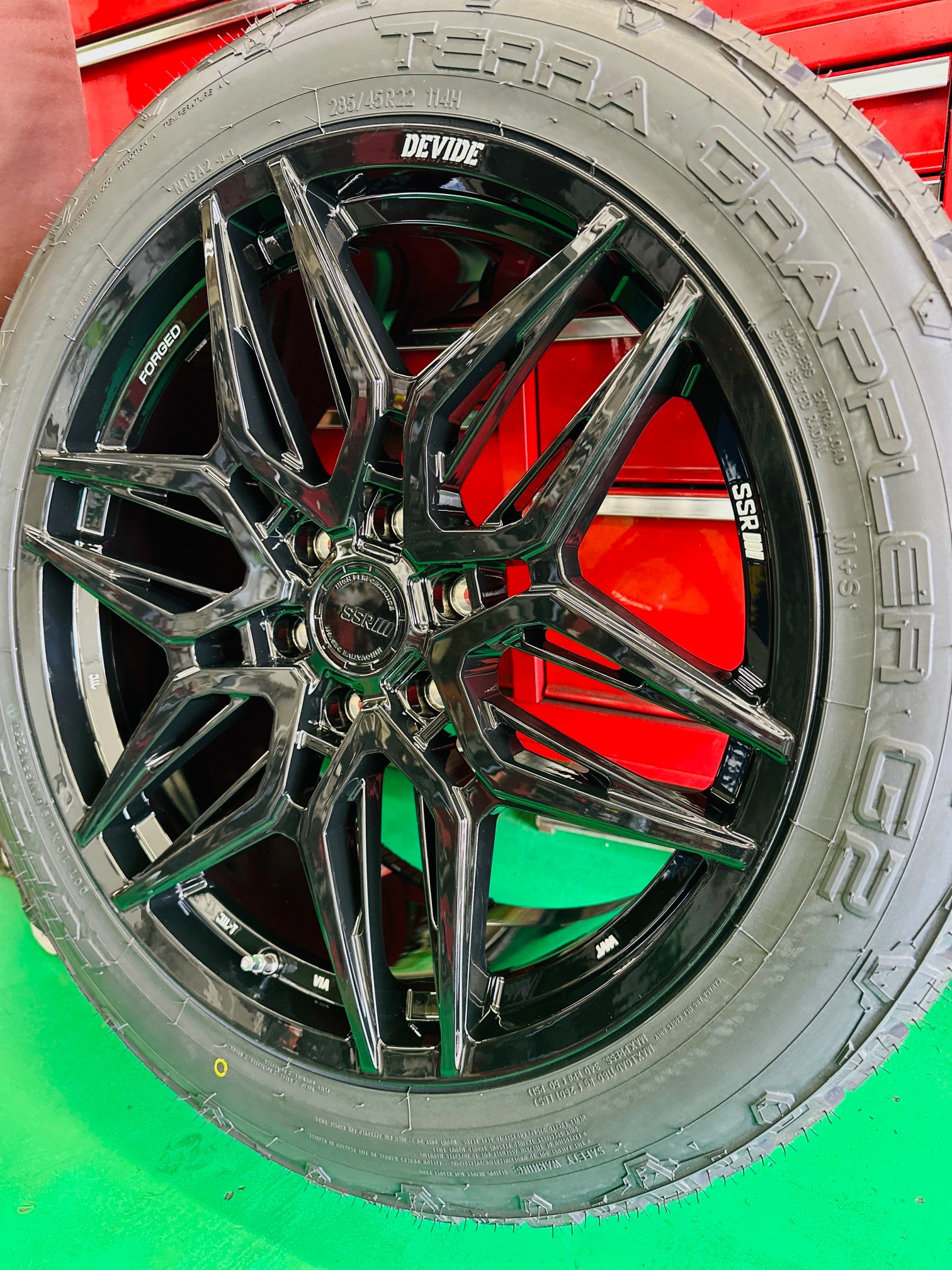 ランクル250 SSR ディバイド LG-F 22インチ 取付 | 店舗おススメ情報