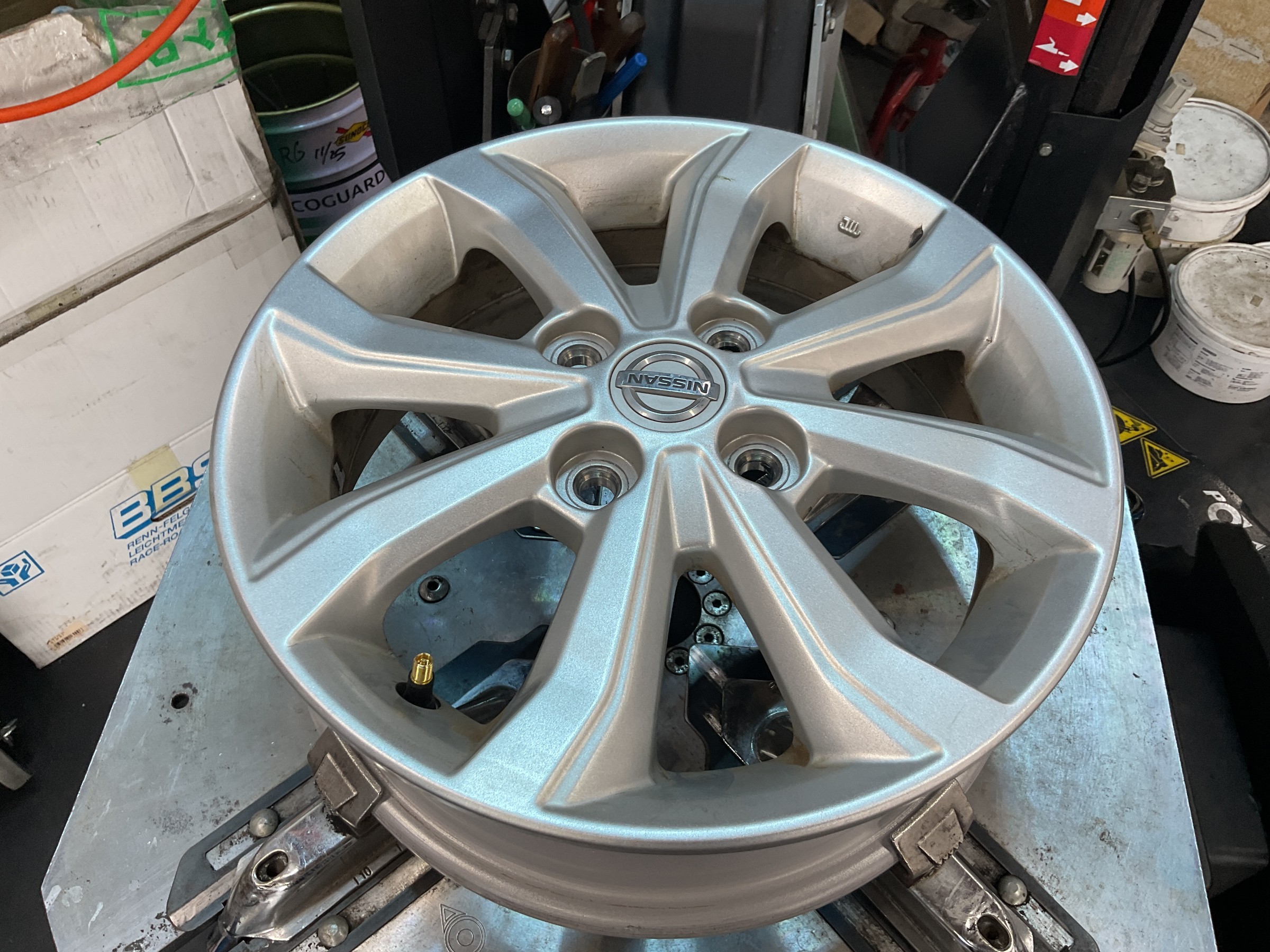 タイヤ館三原　タイヤ交換