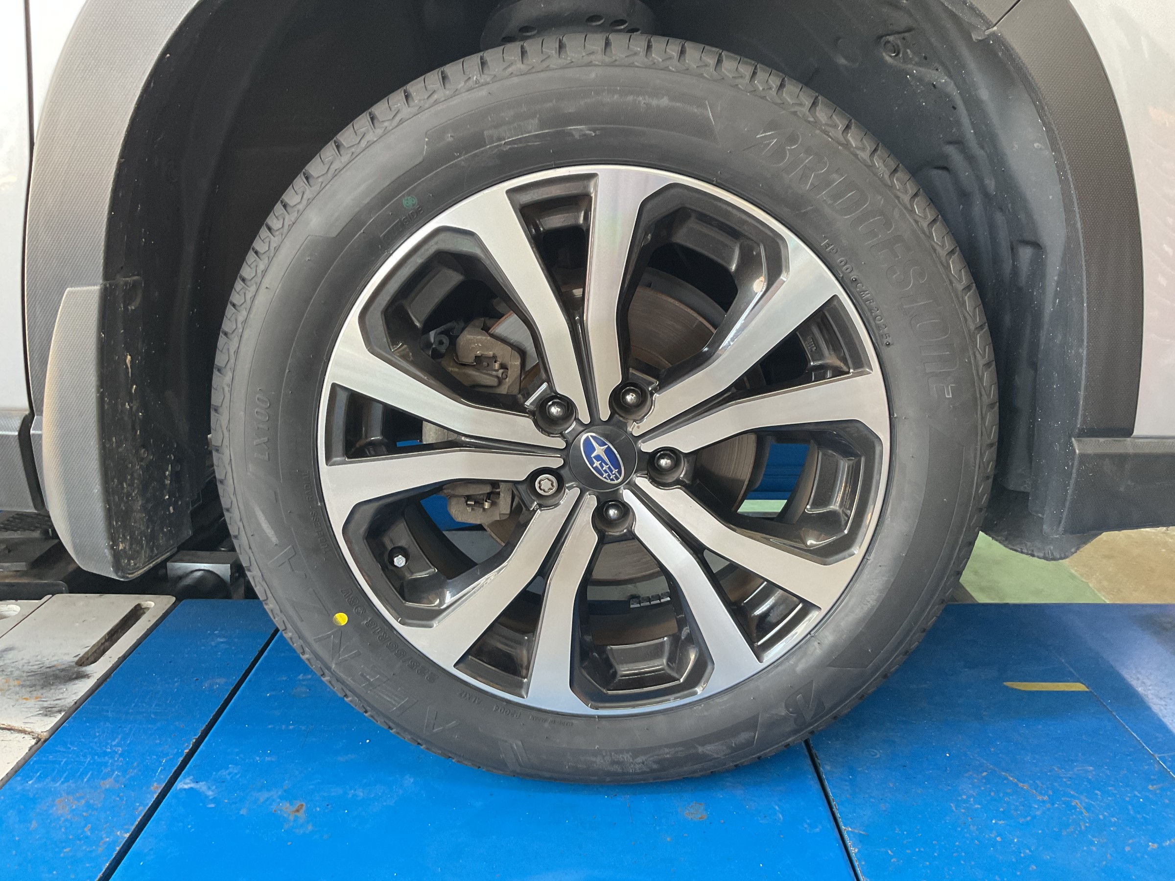 タイヤ交換　タイヤ館三原