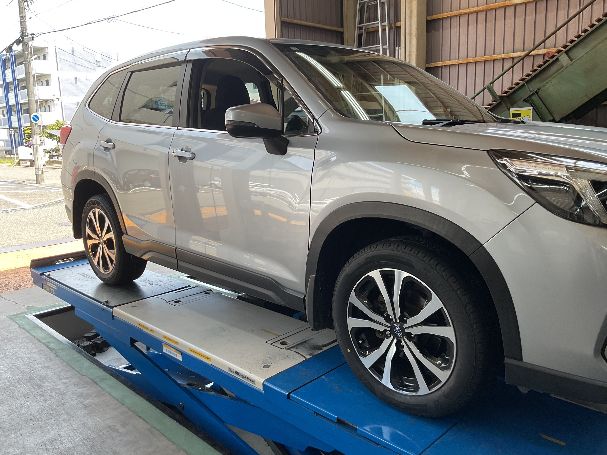 タイヤ交換　タイヤ館三原