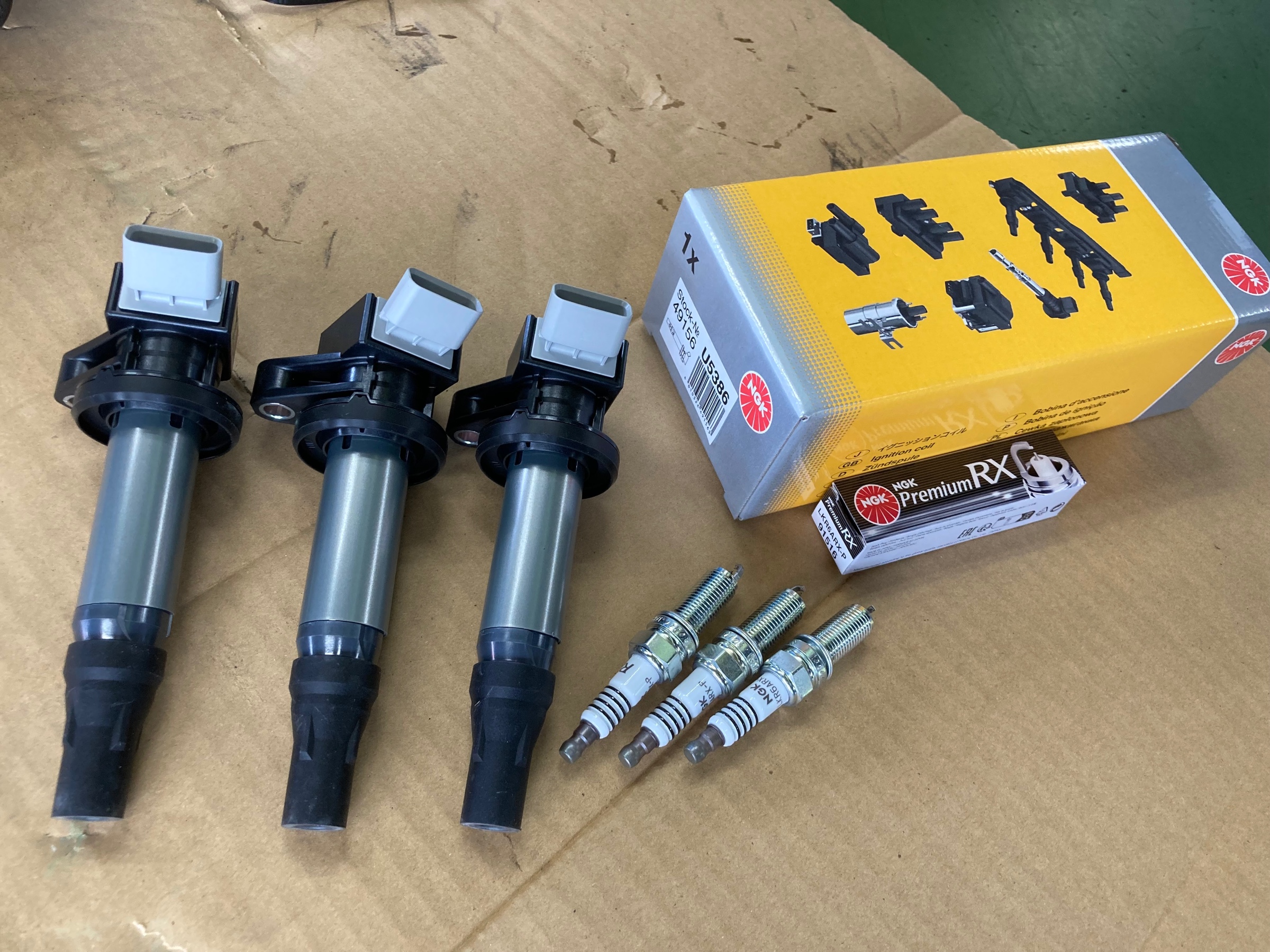 ダイハツ・タント・LA600S】イグニッションコイル&スパークプラグ交換