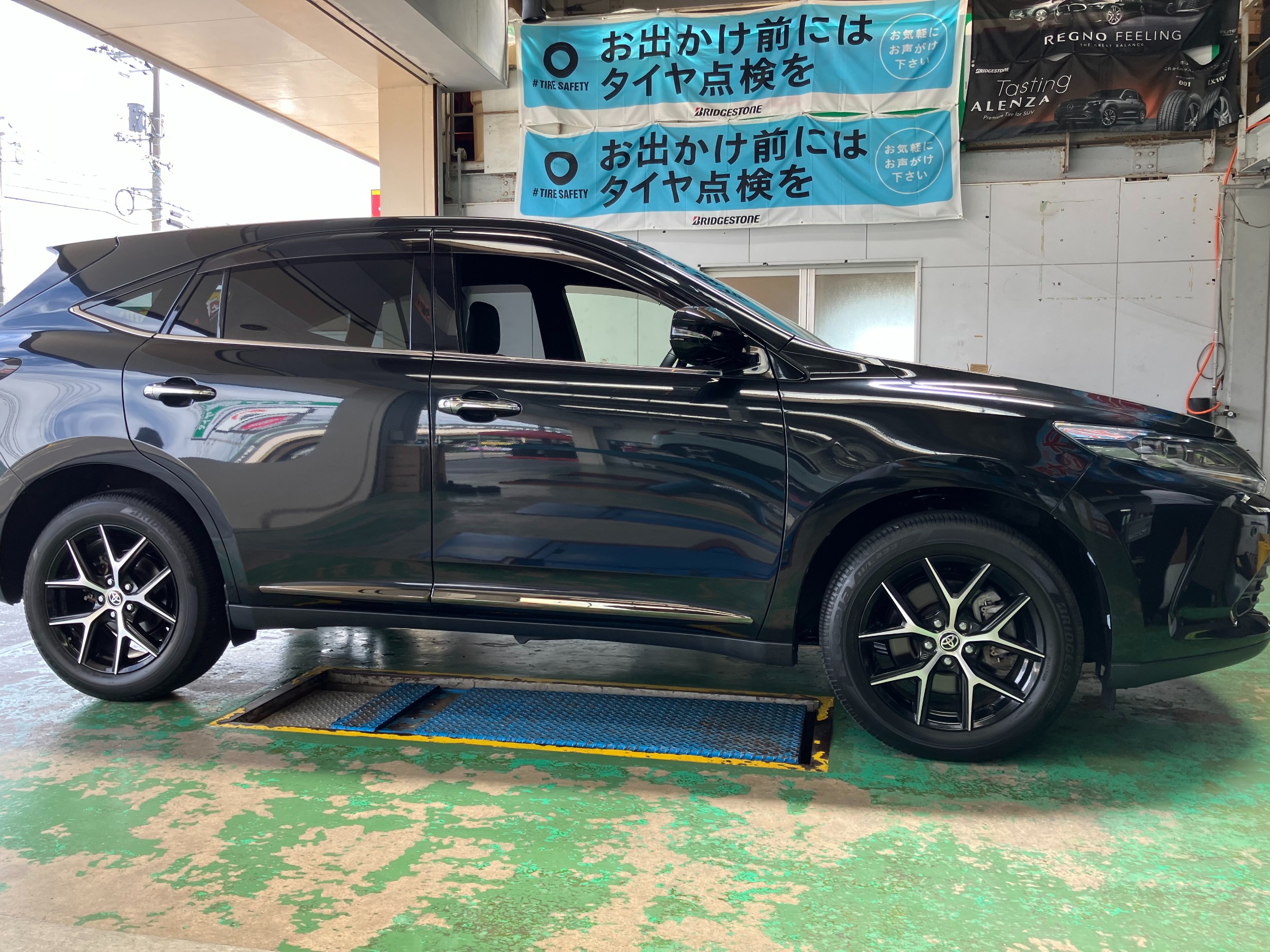 60系ハリアー4WD用ダウンサス未使用 ハリアー60系 ダウンサス