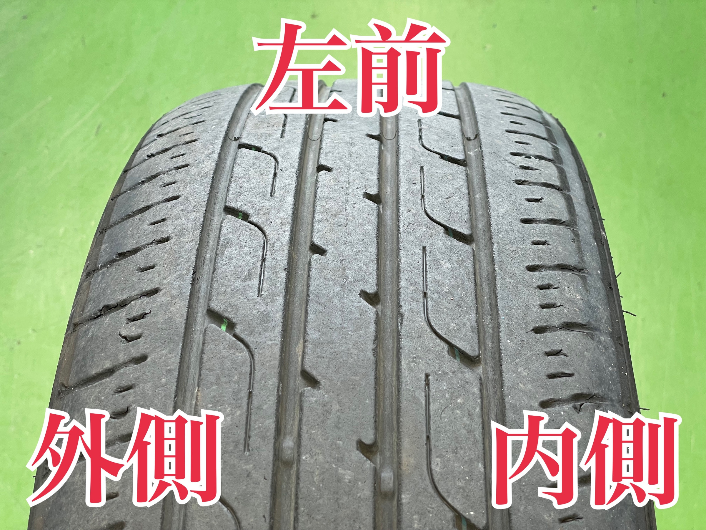 タイヤ館土山 トヨタ プリウス ZVW50　タイヤ交換