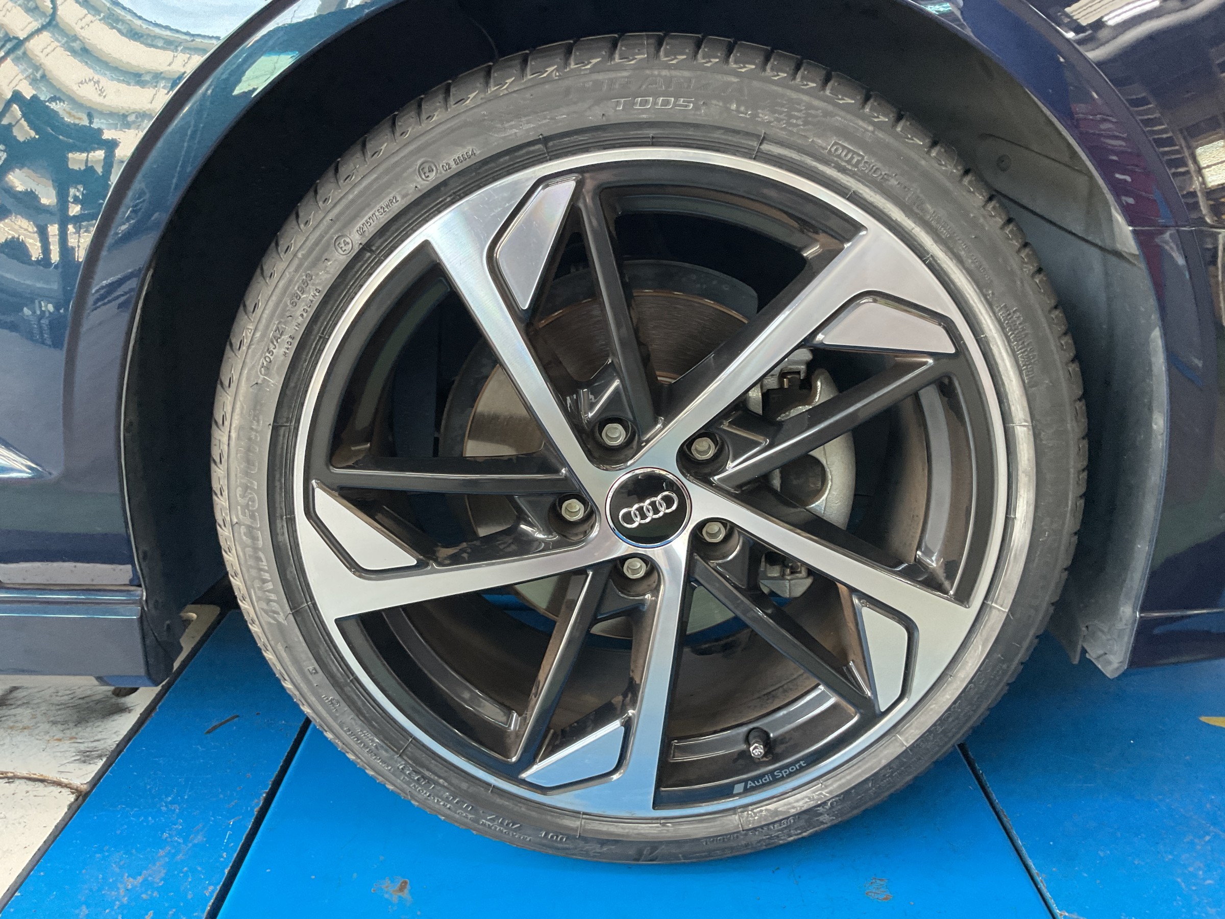 タイヤ交換　タイヤ館三原