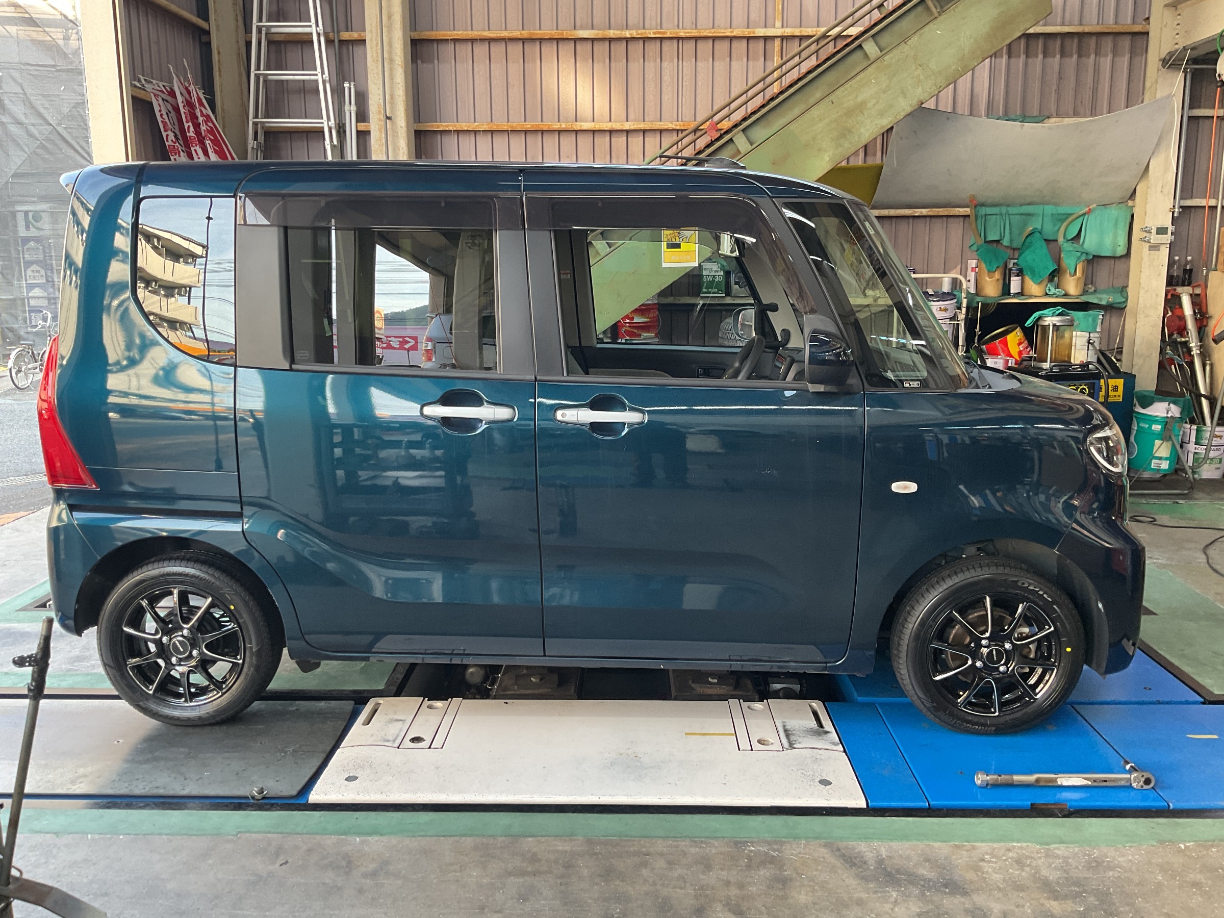 タイヤ交換　タイヤ館三原