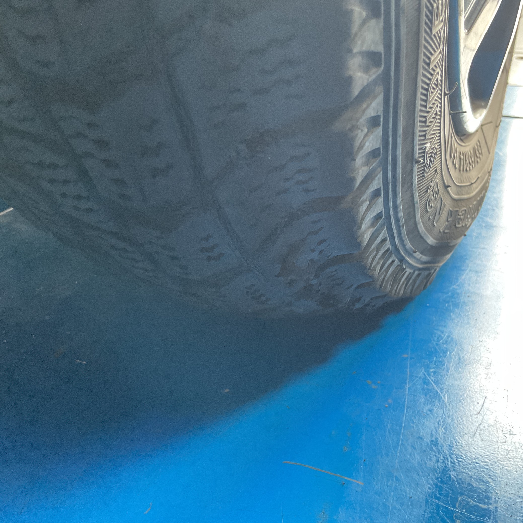 タイヤ館三原　タイヤ交換