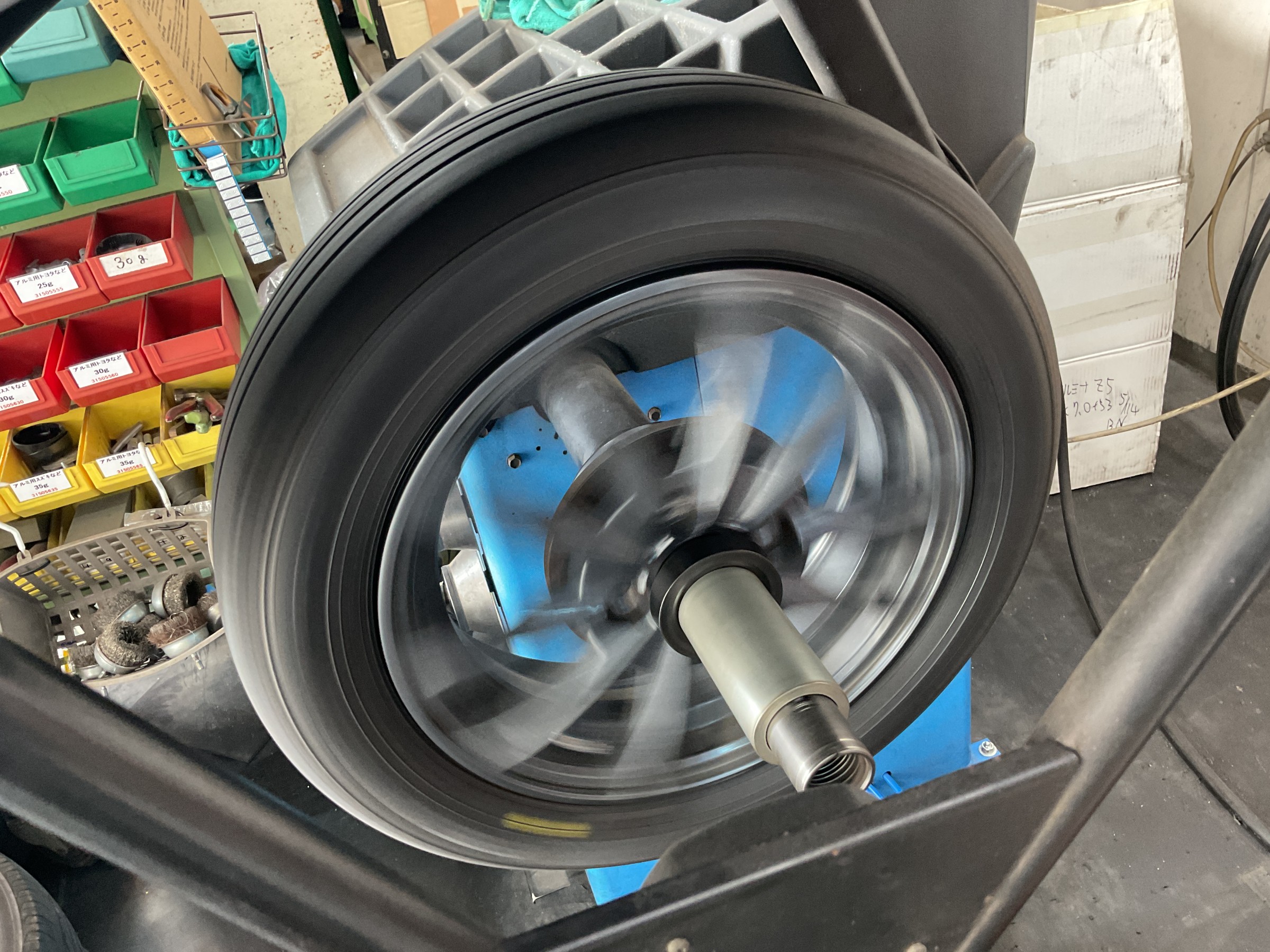 タイヤ館三原　タイヤ交換