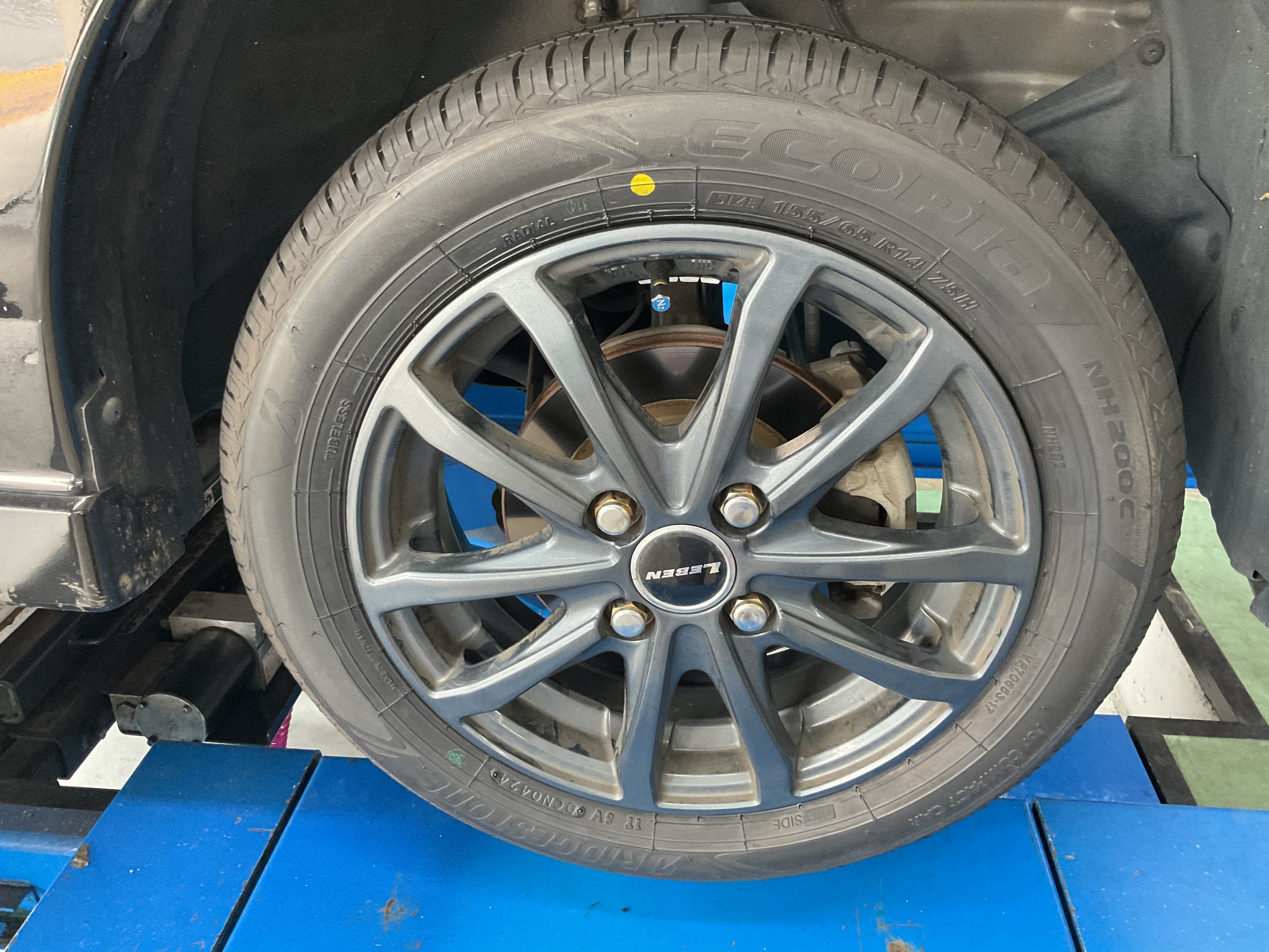 タイヤ館三原　タイヤ交換