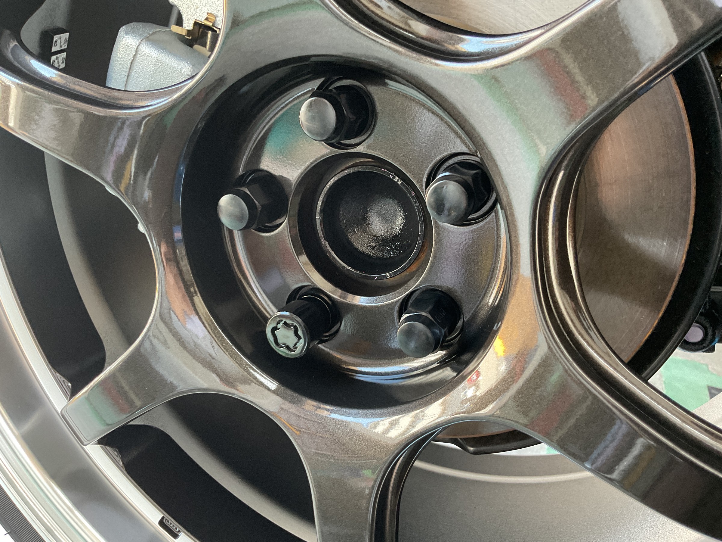 タイヤ交換　タイヤ館三原