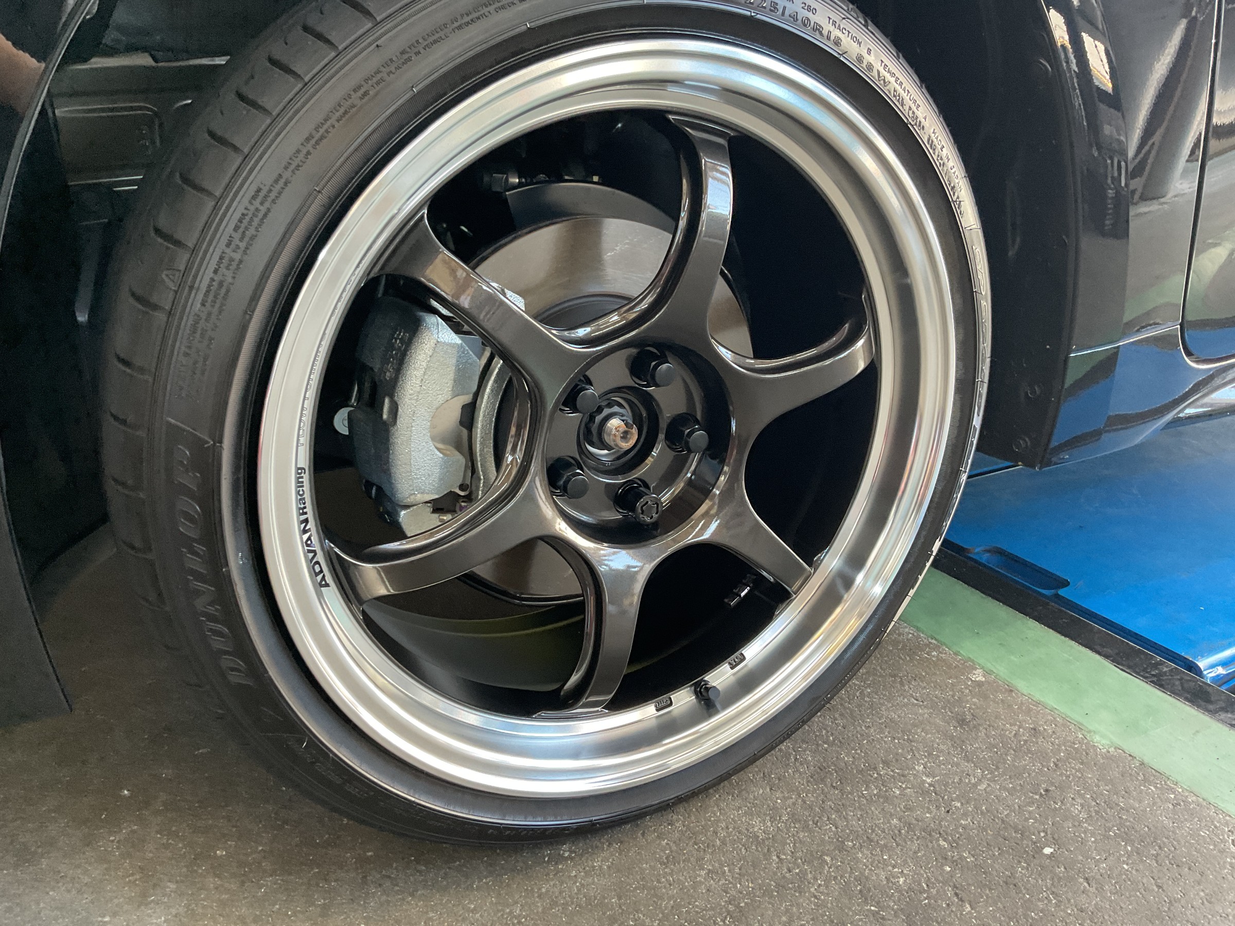 タイヤ館三原　タイヤ交換