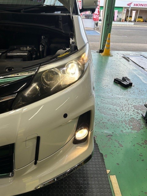 TOYOTA エスティマヘッドライト トヨタ エスティマ ACR50 純正 HID 右ヘッドライト AFS無 : 株式