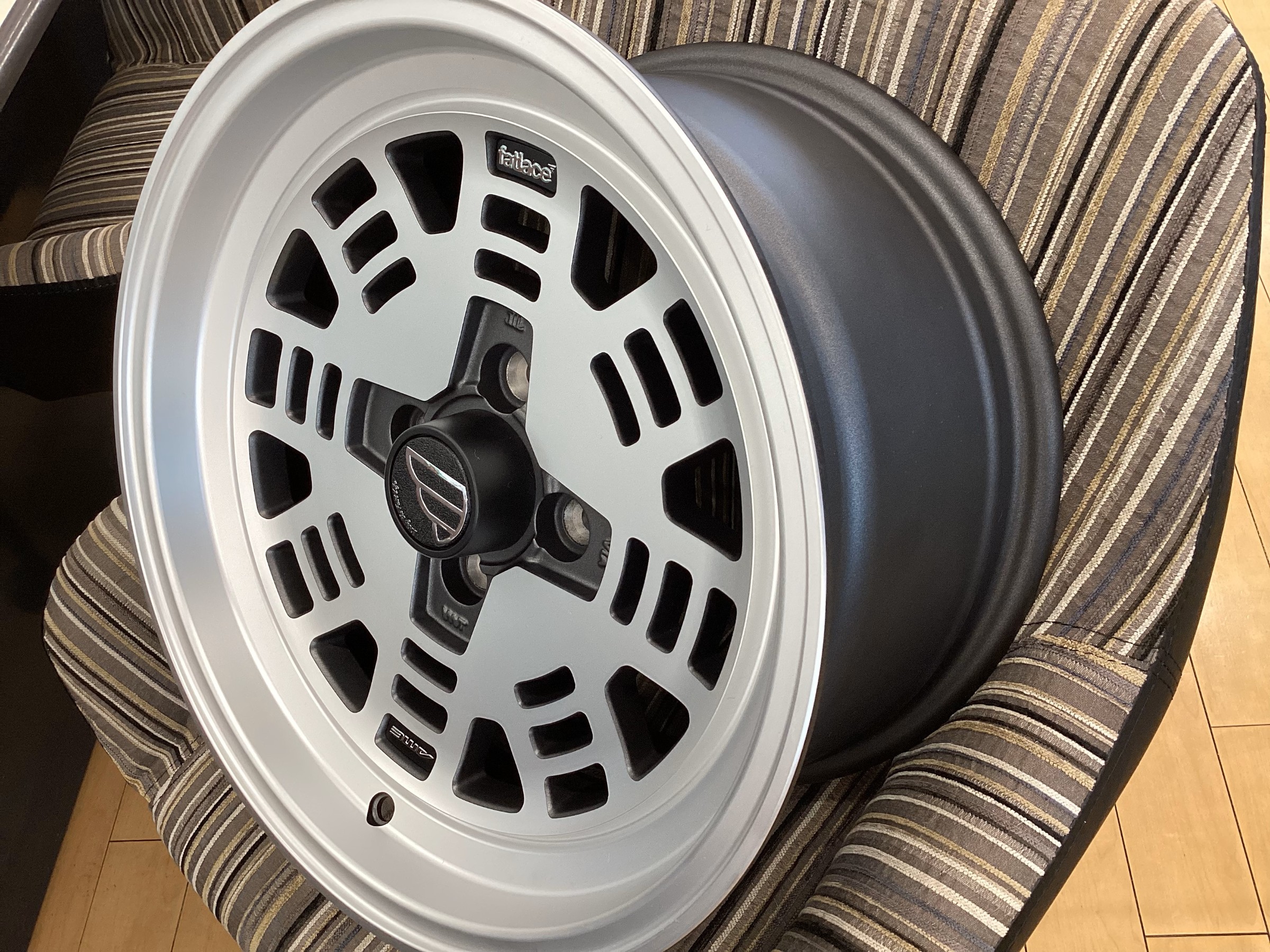 筑豊のダイヤ ホイール】共豊コーポレーションホイール取り扱ってます