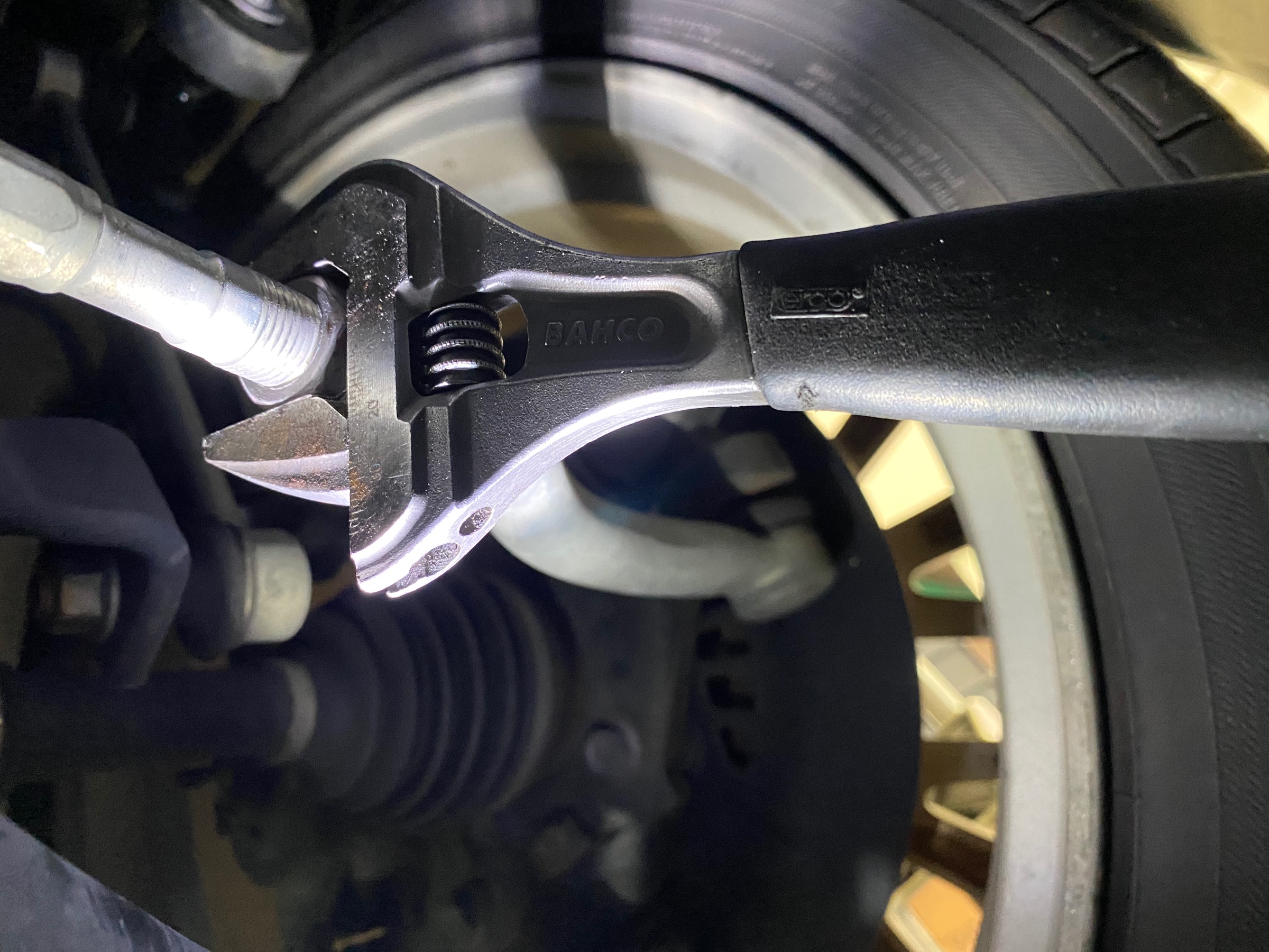 　　ブリヂストン　タイヤ館下松　タイヤ交換　アルミホイール　オイル交換　バッテリー交換　ワイパー交換　エアコンフィルター交換　アライメント調整　国産車　輸入車　下松市　周南市　徳山　柳井　熊毛　光　玖珂　周東　　