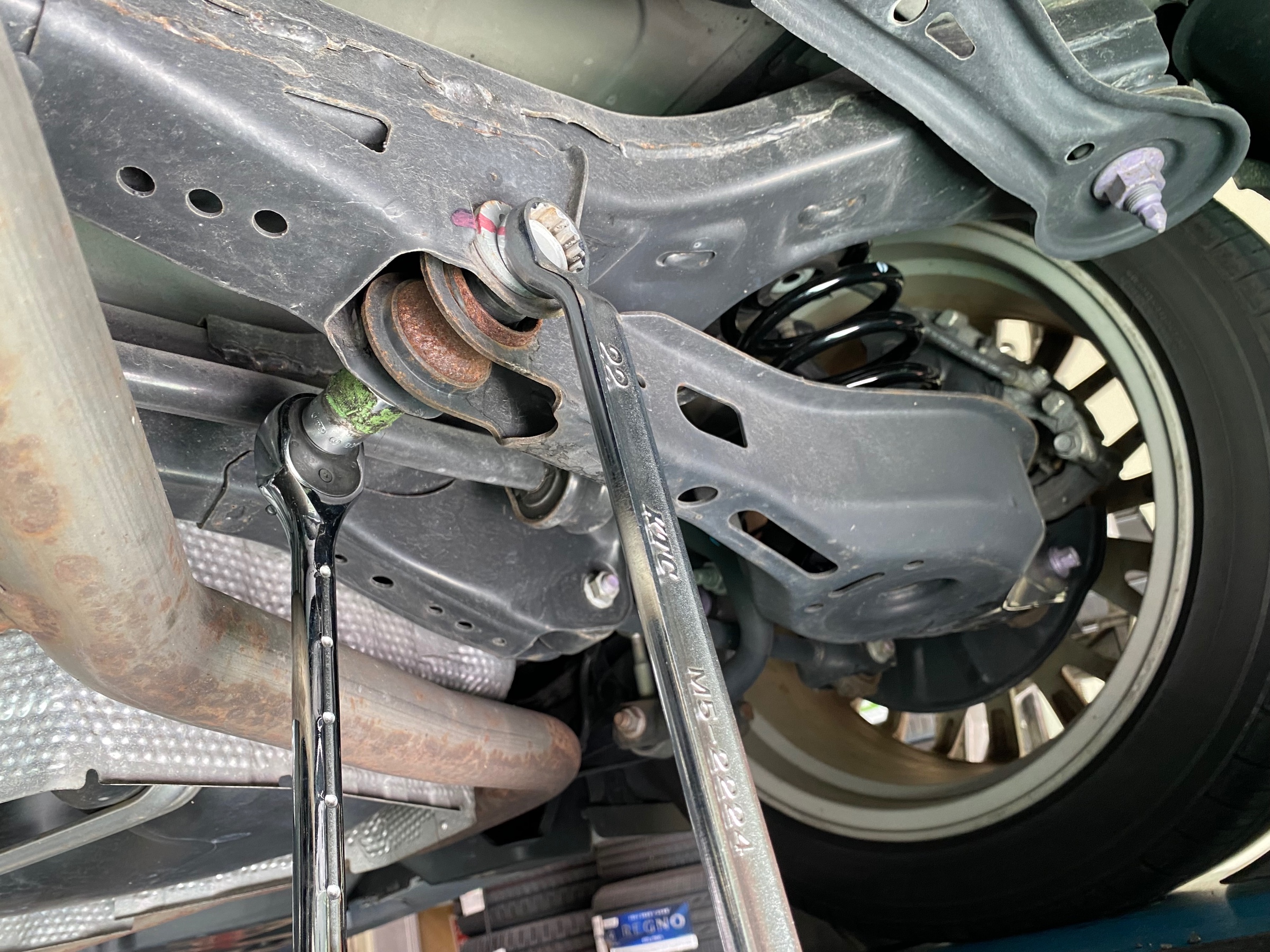 　　ブリヂストン　タイヤ館下松　タイヤ交換　アルミホイール　オイル交換　バッテリー交換　ワイパー交換　エアコンフィルター交換　アライメント調整　国産車　輸入車　下松市　周南市　徳山　柳井　熊毛　光　玖珂　周東　　