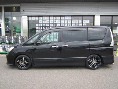 セレナ クリフクライム TC－01 ＆ エコピアEX10 17インチ