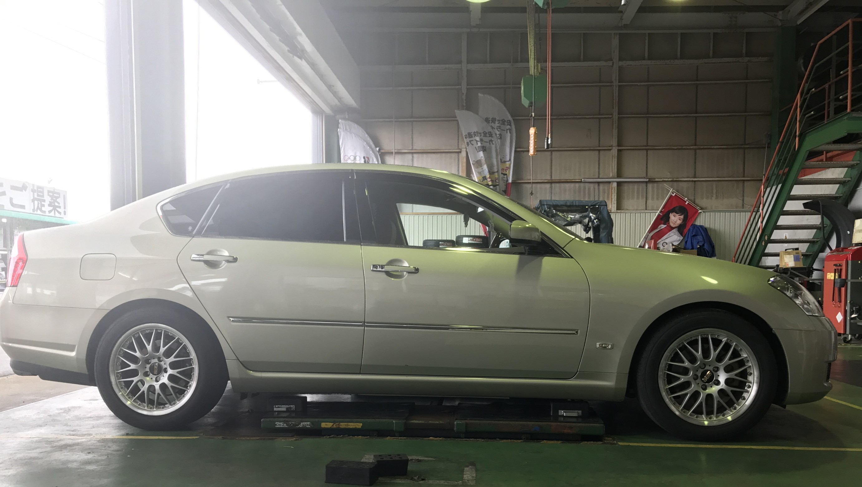 Y50フーガ 車高調取り付け | サービス事例 | タイヤ館 七尾 | 石川県