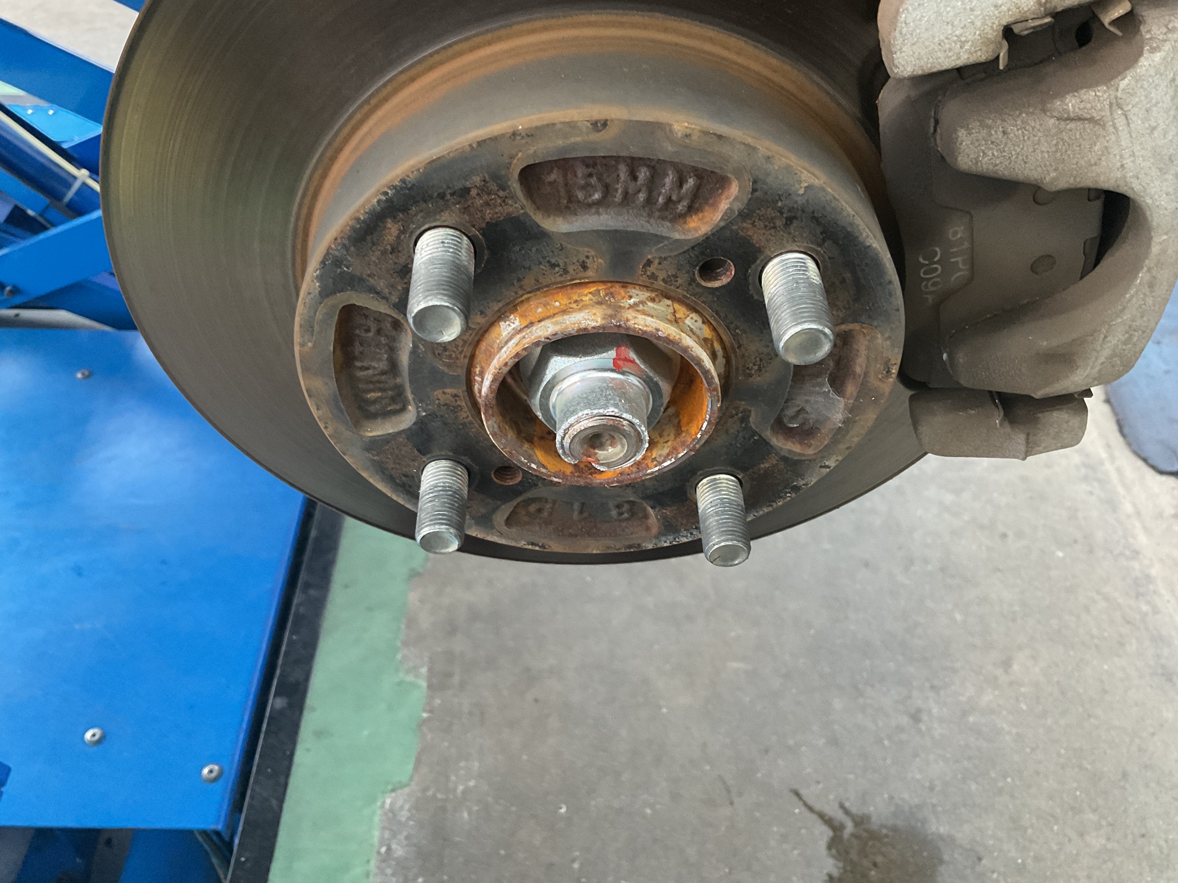 タイヤ館三原　タイヤ交換